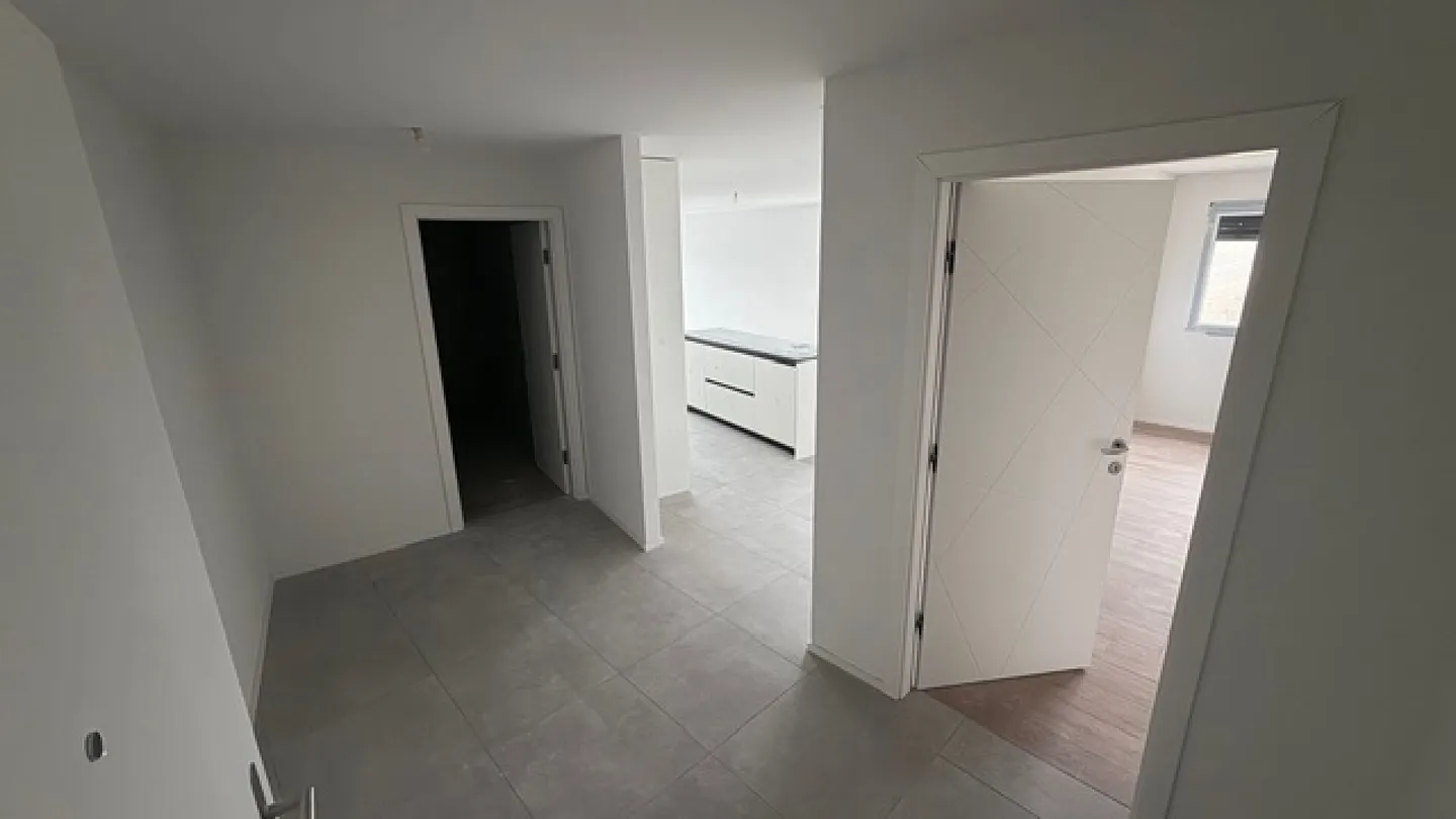 Appartement moderne 3.5 pièces - Photo 2 sur 10