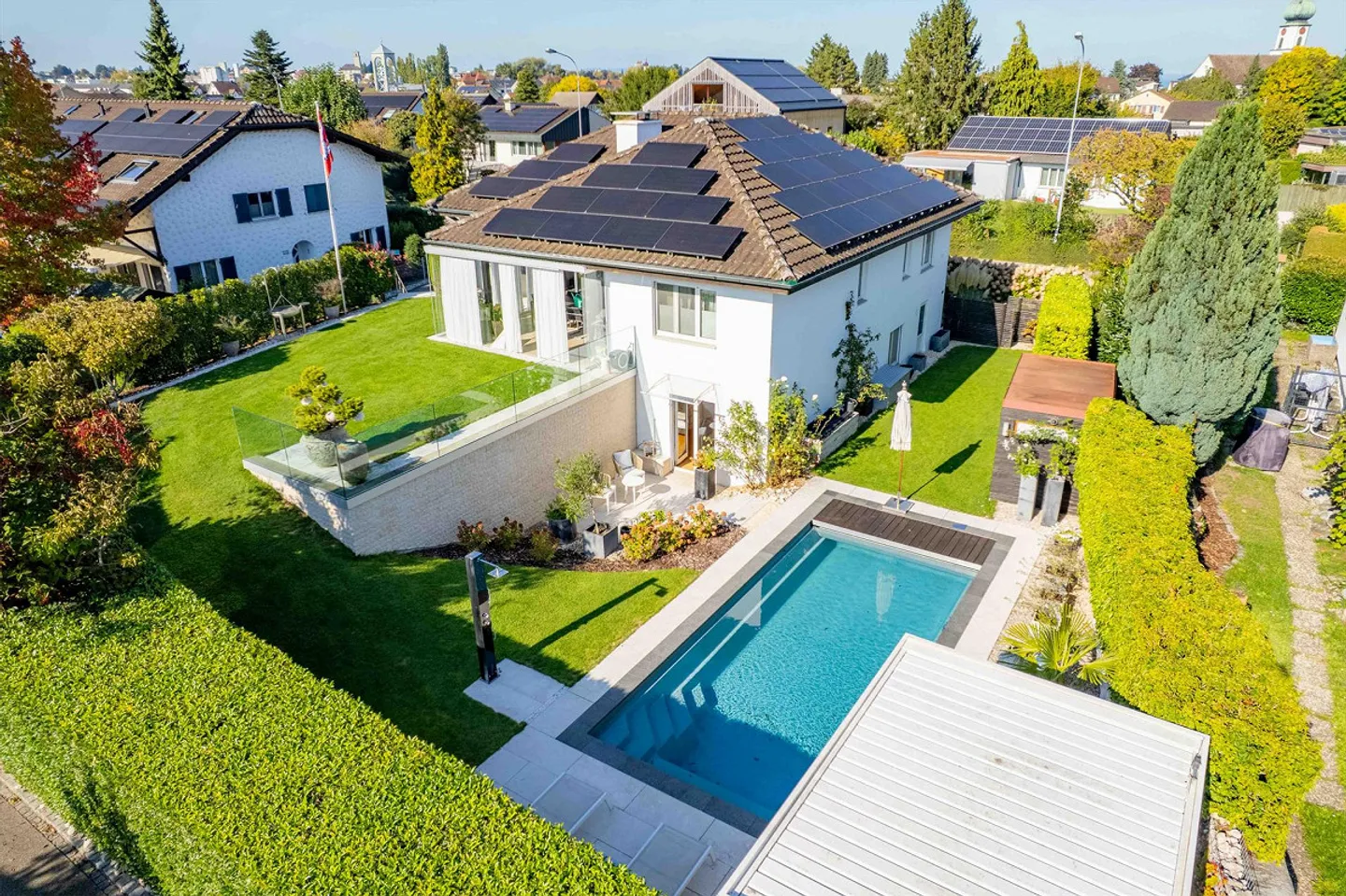 Schönes Einfamilienhaus mit Gartenoase und Pool in Steinach/SG - Foto 1 von 9
