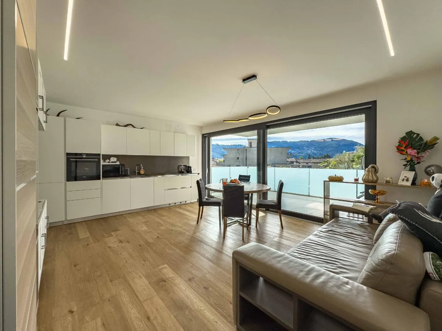 Grande 5.5 locali ad Agno in una moderna palazzina di sole 5 unità - Foto 2 di 6