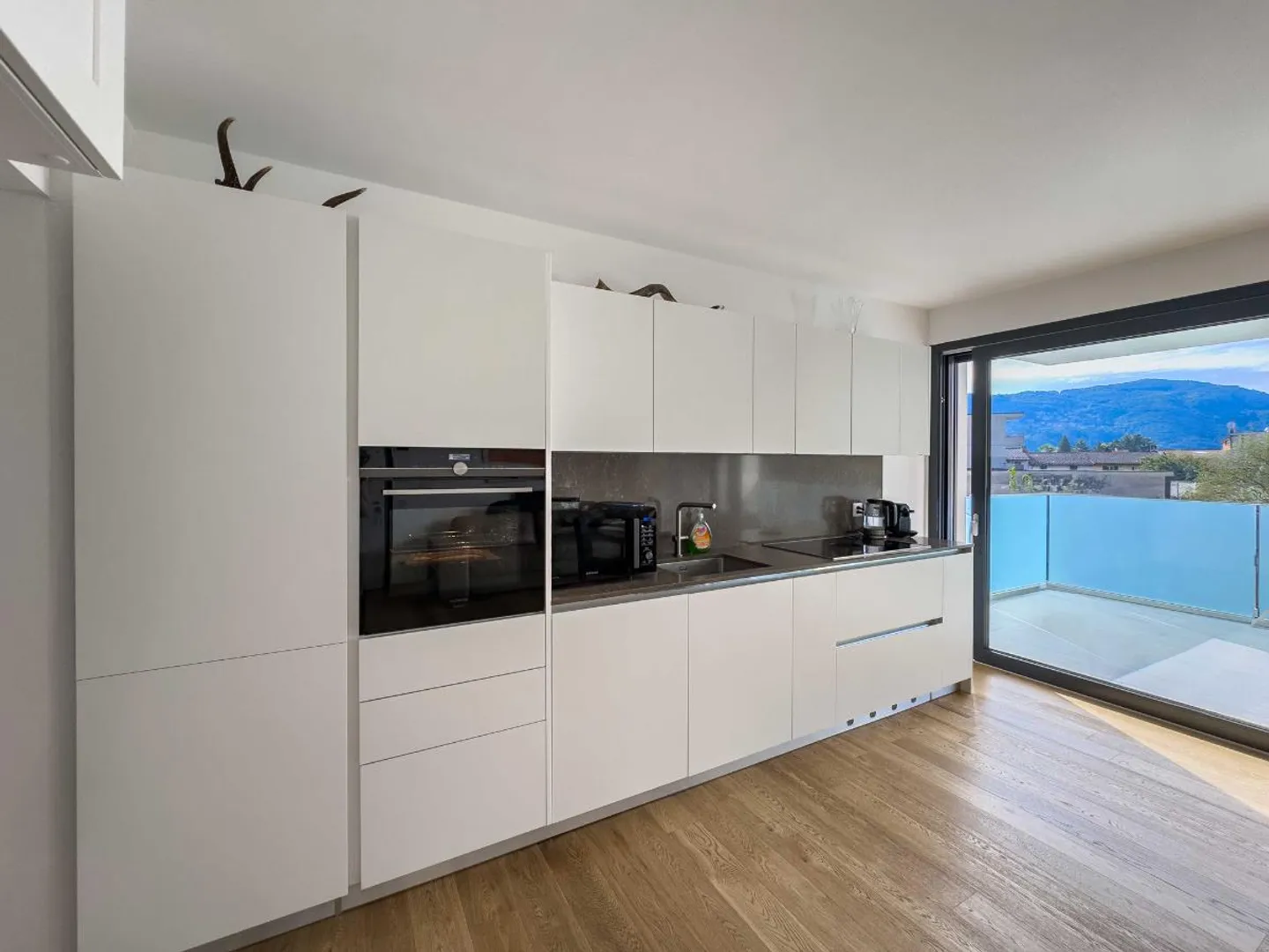 Grande 5.5 locali ad Agno in una moderna palazzina di sole 5 unità - Foto 3 di 6
