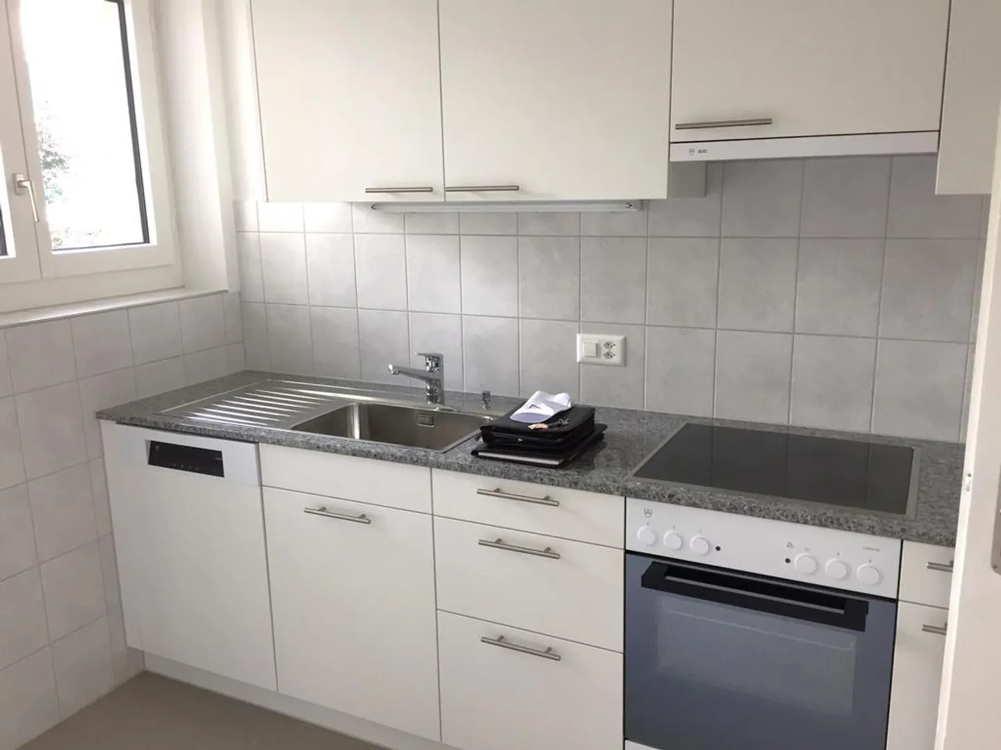 Renovated 4-room apartment in the center of Cham - Photo 4 of 12
