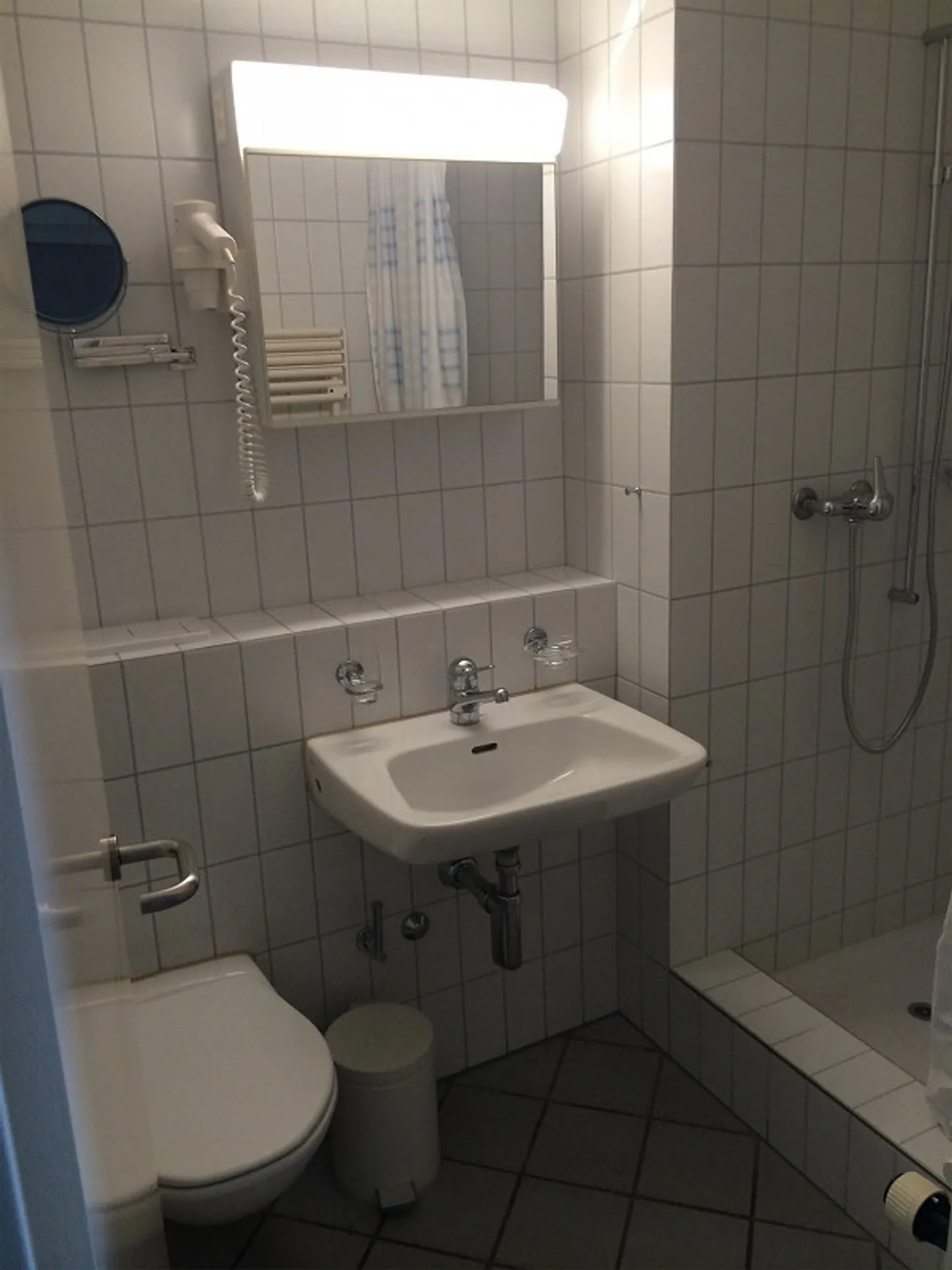 bellissimo appartamento con 2 stanze e patio a Diessenhofen - Foto 3 di 6