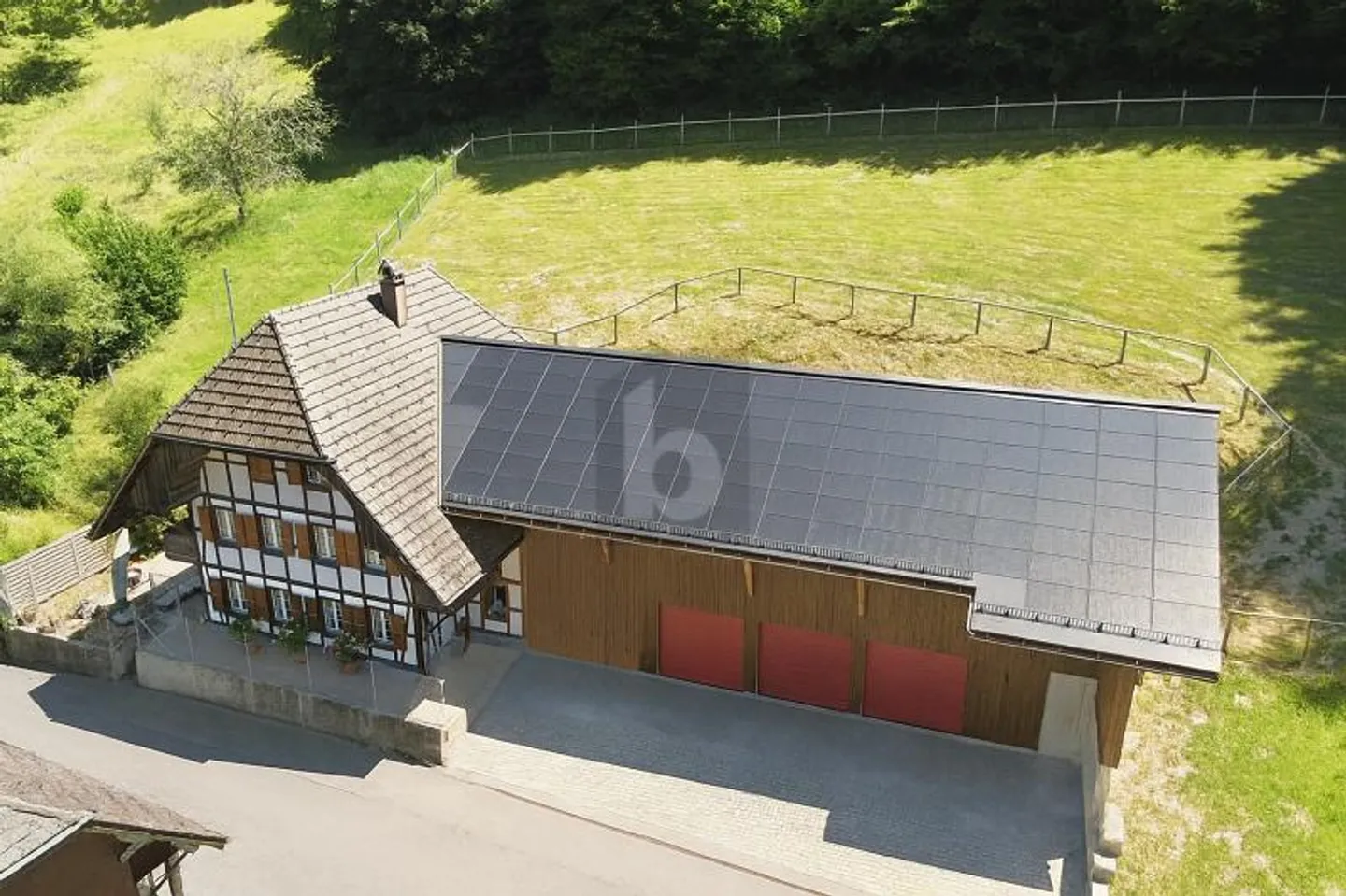 TIERLIEBHABER UND HANDWERKER - VIEL UMSCHWUNG - Foto 1 von 6