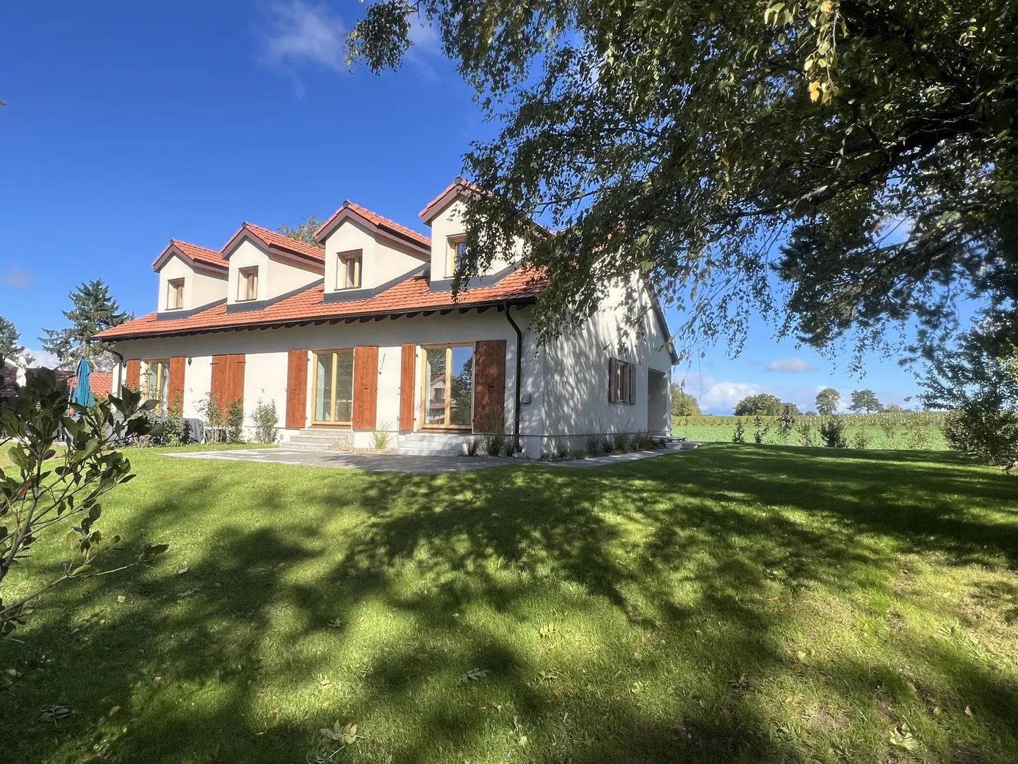 En exclusivité: Maison familiale de 6 pièces dans un cadre bucolique - Photo 2 sur 13