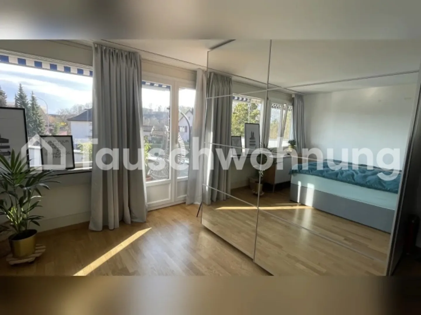 Spacious bright 1.5-room apartment in 8052 Zurich Seebach - Photo 1 of 11
