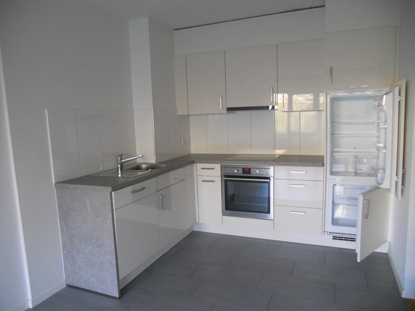 bellissimo appartamento con 2 stanze e patio a Diessenhofen - Foto 2 di 6
