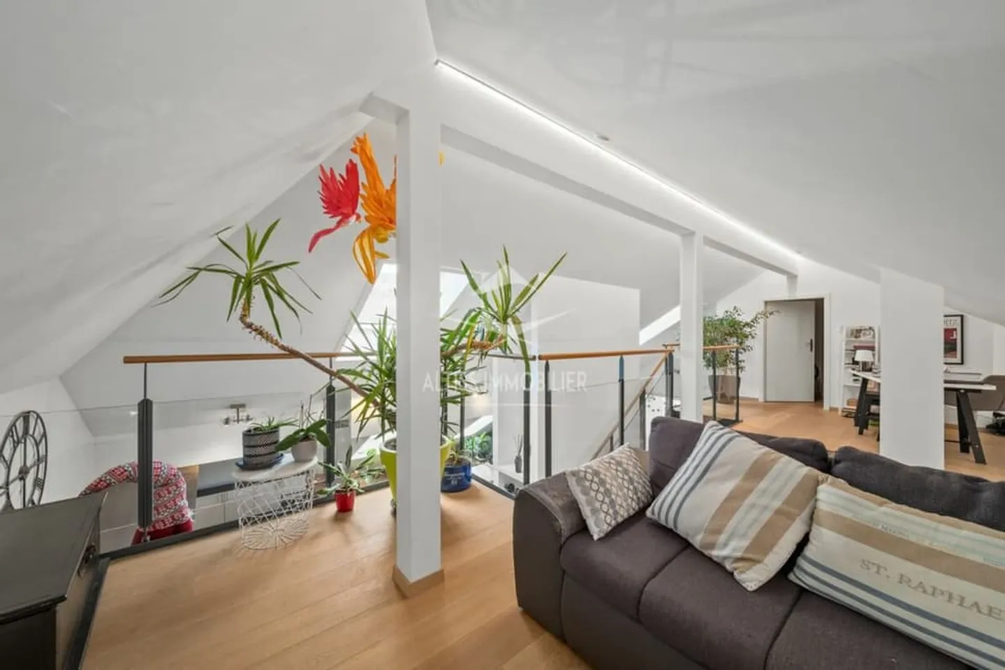 Grand appartement en attique - Photo 6 sur 12