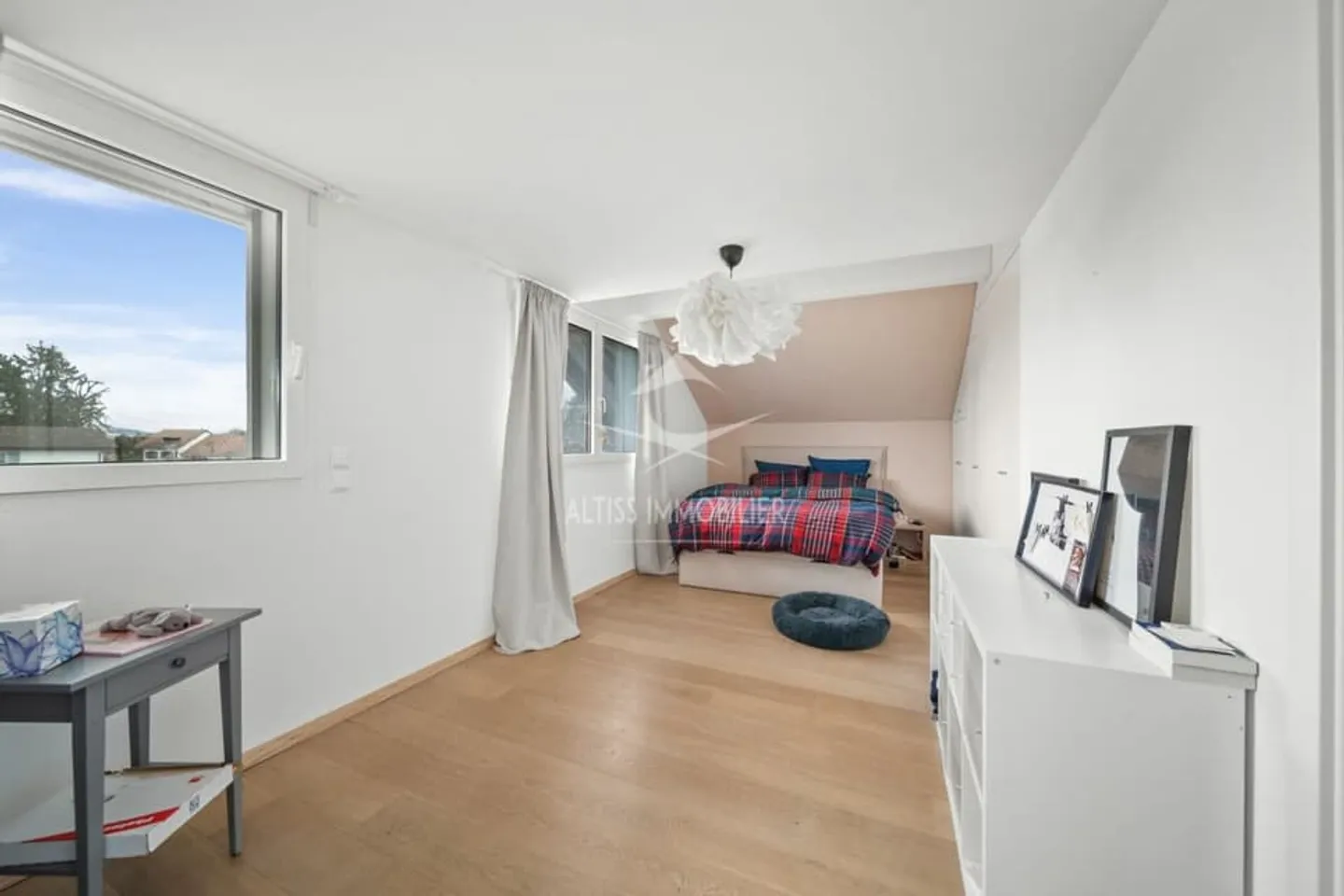 Grand appartement en attique - Photo 7 sur 12