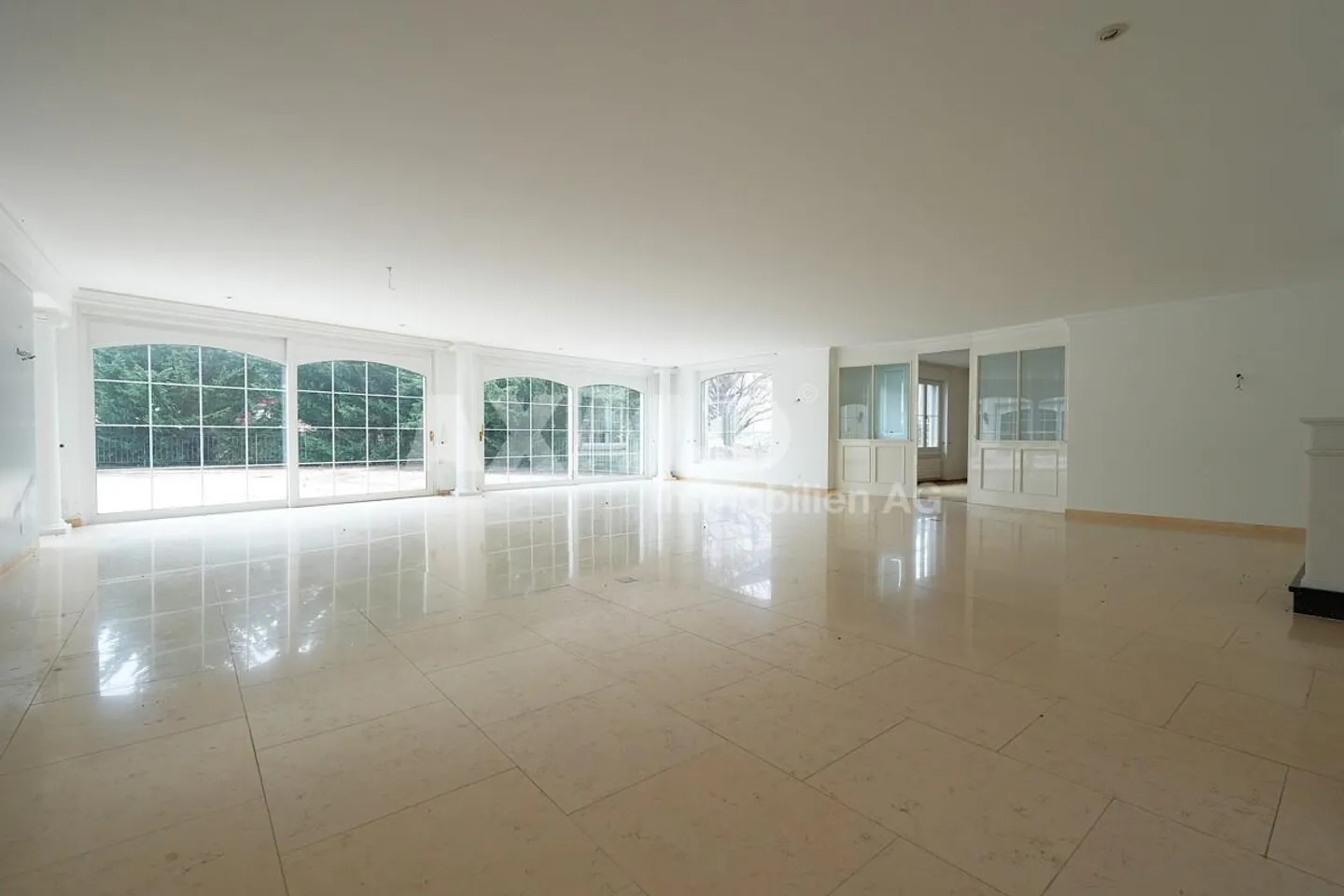 Villa with generous space concept in Rheineck - Photo 4 of 19