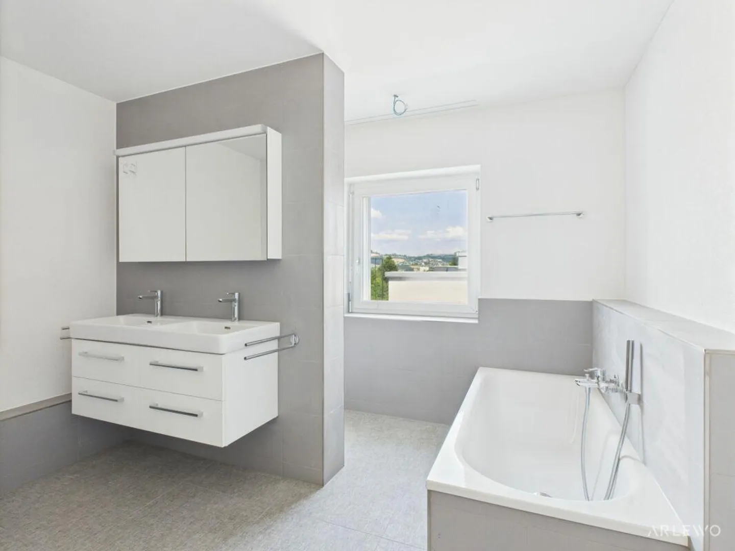 Appartamento da sogno con vista panoramica e terrazza circondata - Foto 4 di 10