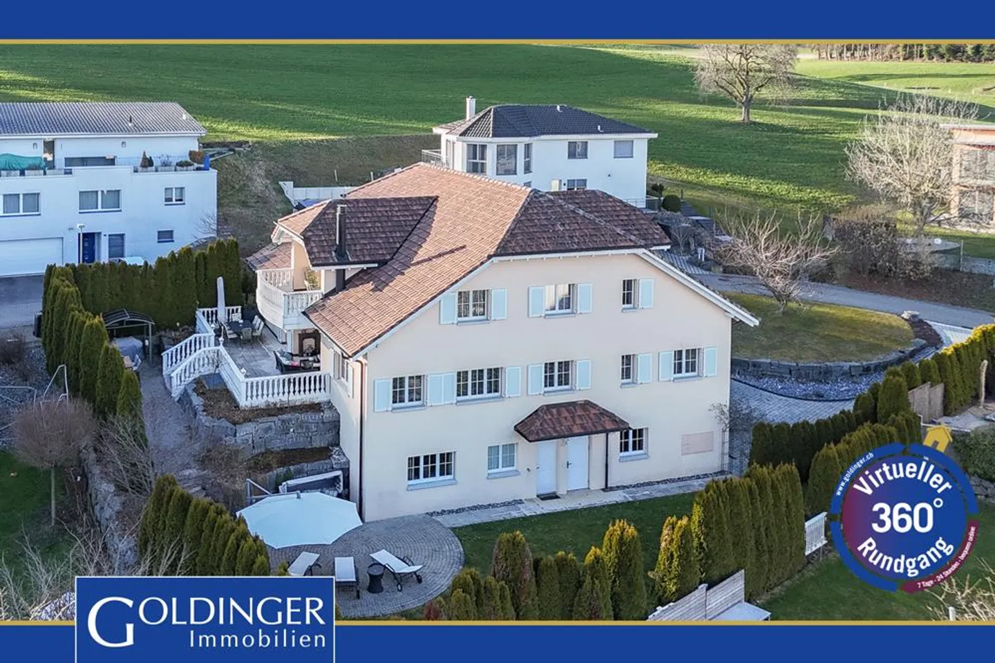 Propriété exclusive – la maison parfaite pour plusieurs générations - Photo 1 sur 7