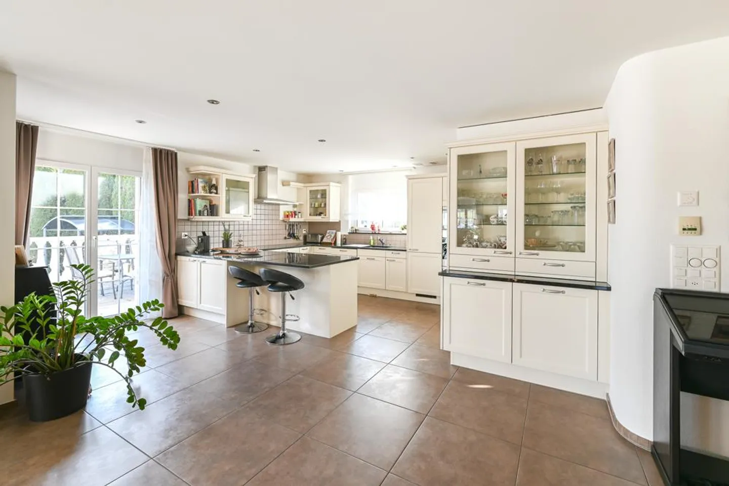 Propriété exclusive – la maison parfaite pour plusieurs générations - Photo 4 sur 7