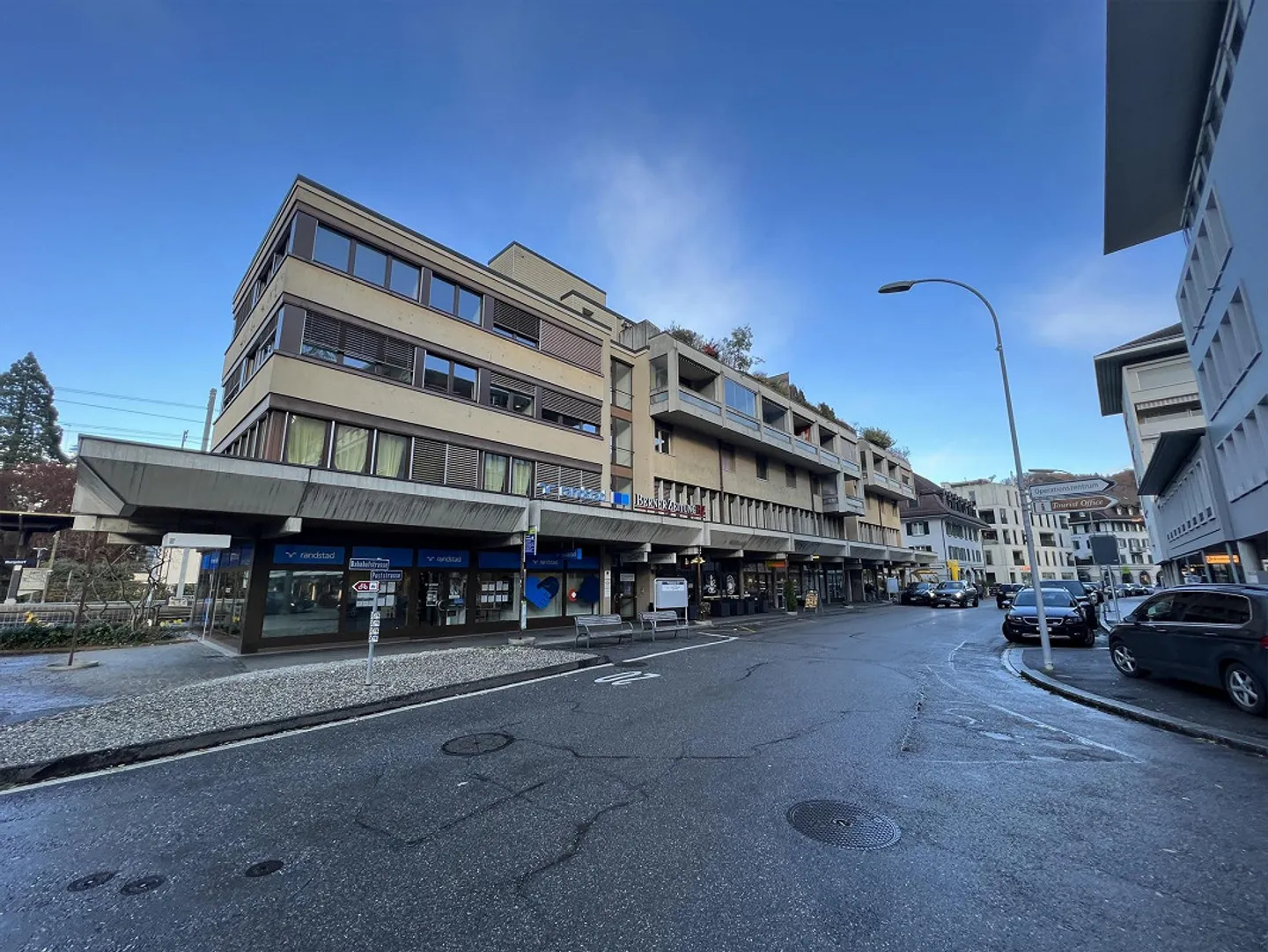 Central office and commercial space for rent - Photo 1 of 13