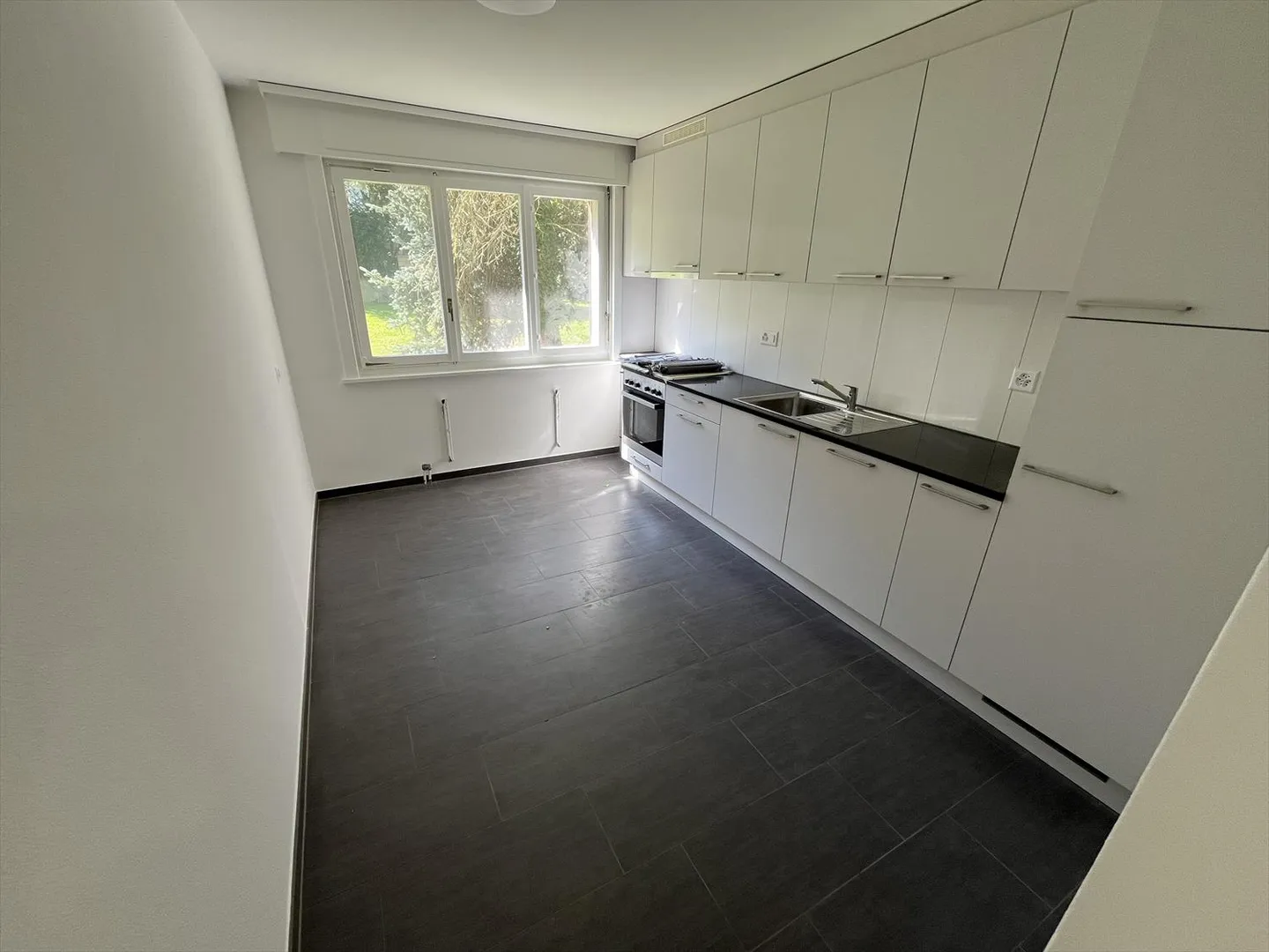 3½ Room Apartment on the Ground Floor - Photo 2 of 6