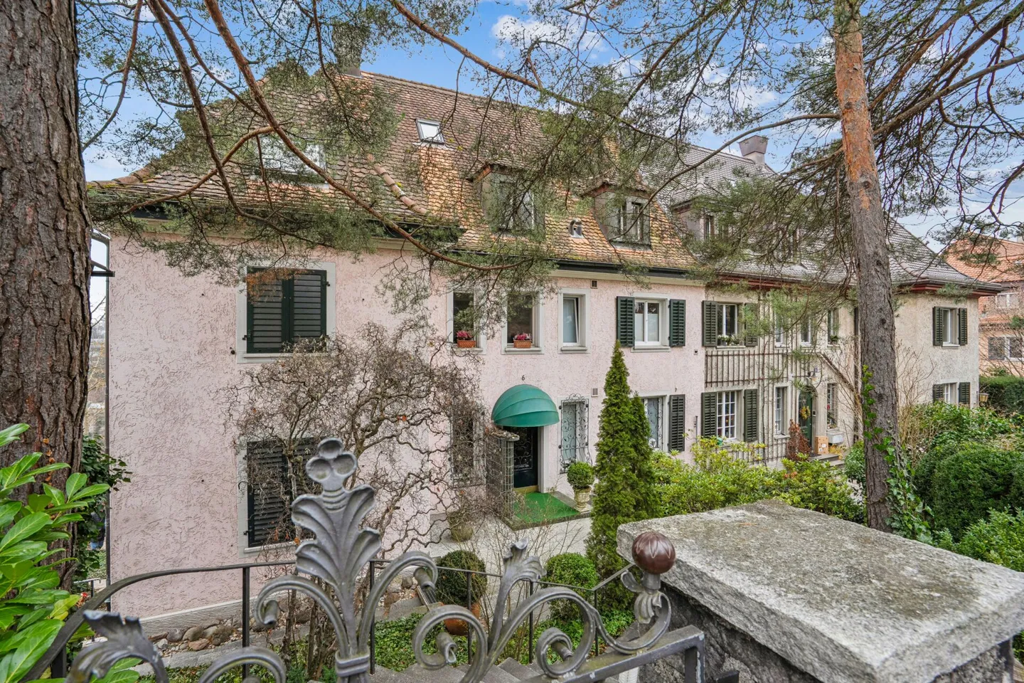 Appartamento attraente di 4,5 stanze con carport in una posizione ambita - Foto 2 di 9