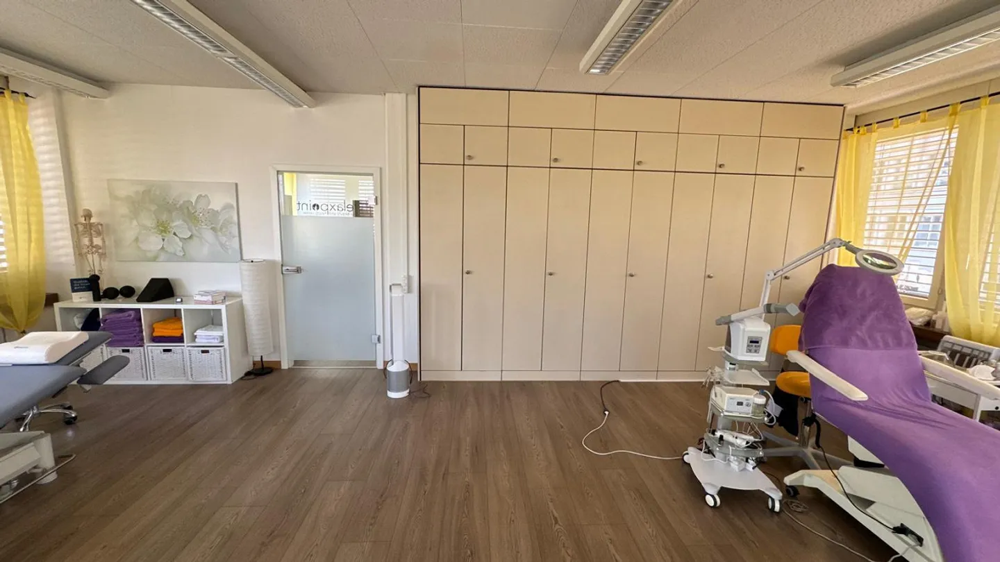 Central office and commercial space for rent - Photo 12 of 13