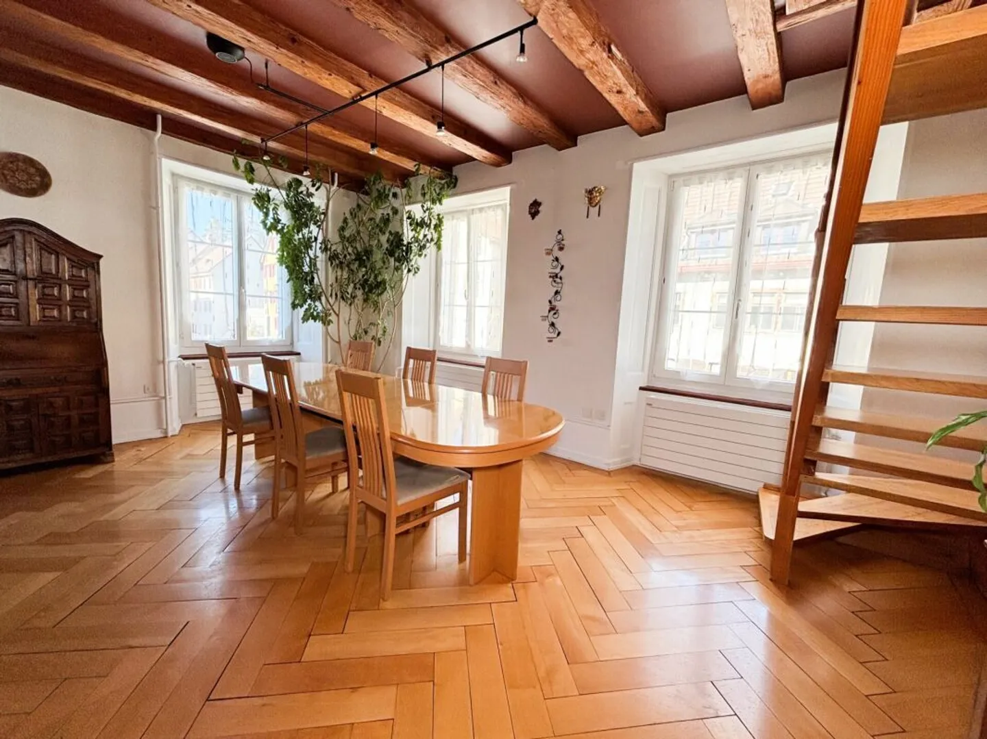 Wunderschöne Duplexwohnung mit 7,5 Zimmern - Foto 6 von 15