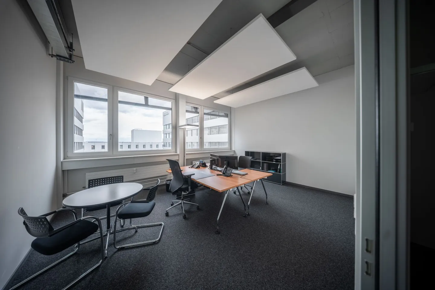 Espace de bureau moderne dans le parc d'affaires Stücki bâtiment C - Photo 6 sur 10