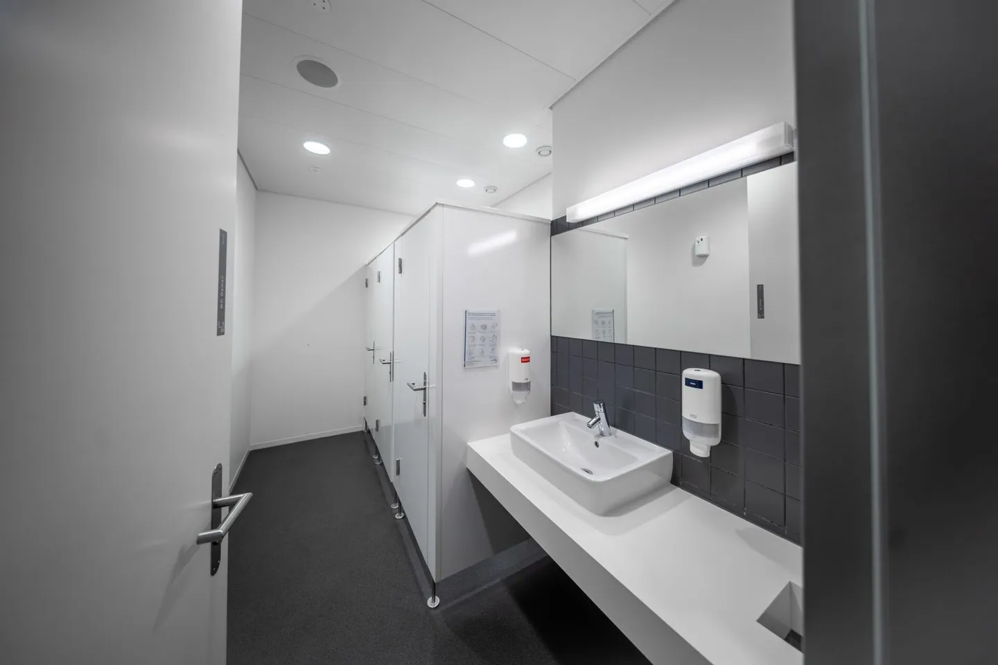 Espace de bureau moderne dans le parc d'affaires Stücki bâtiment C - Photo 10 sur 10