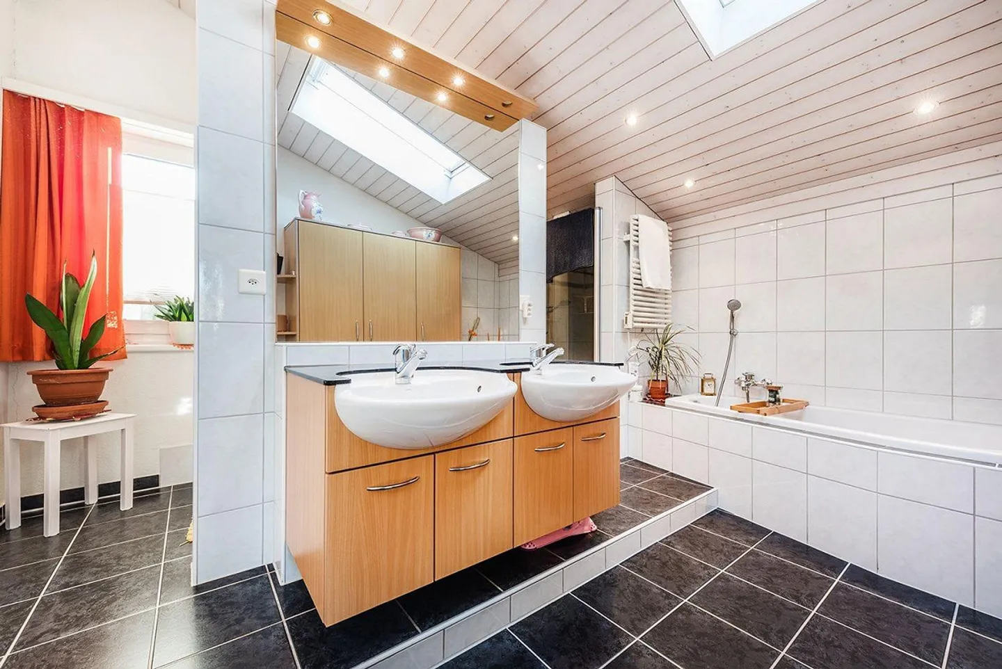 6-room single-family house with winter garden in Lengwil for sale - Photo 12 of 13