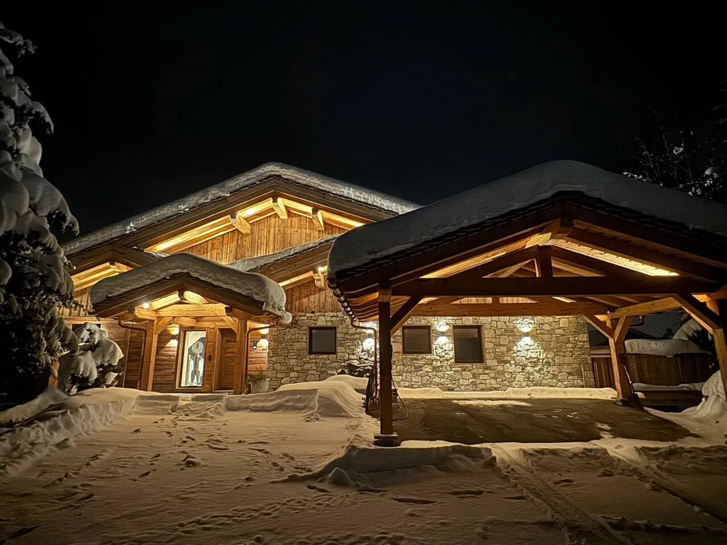 Chalet Ranch - Foto 1 von 4