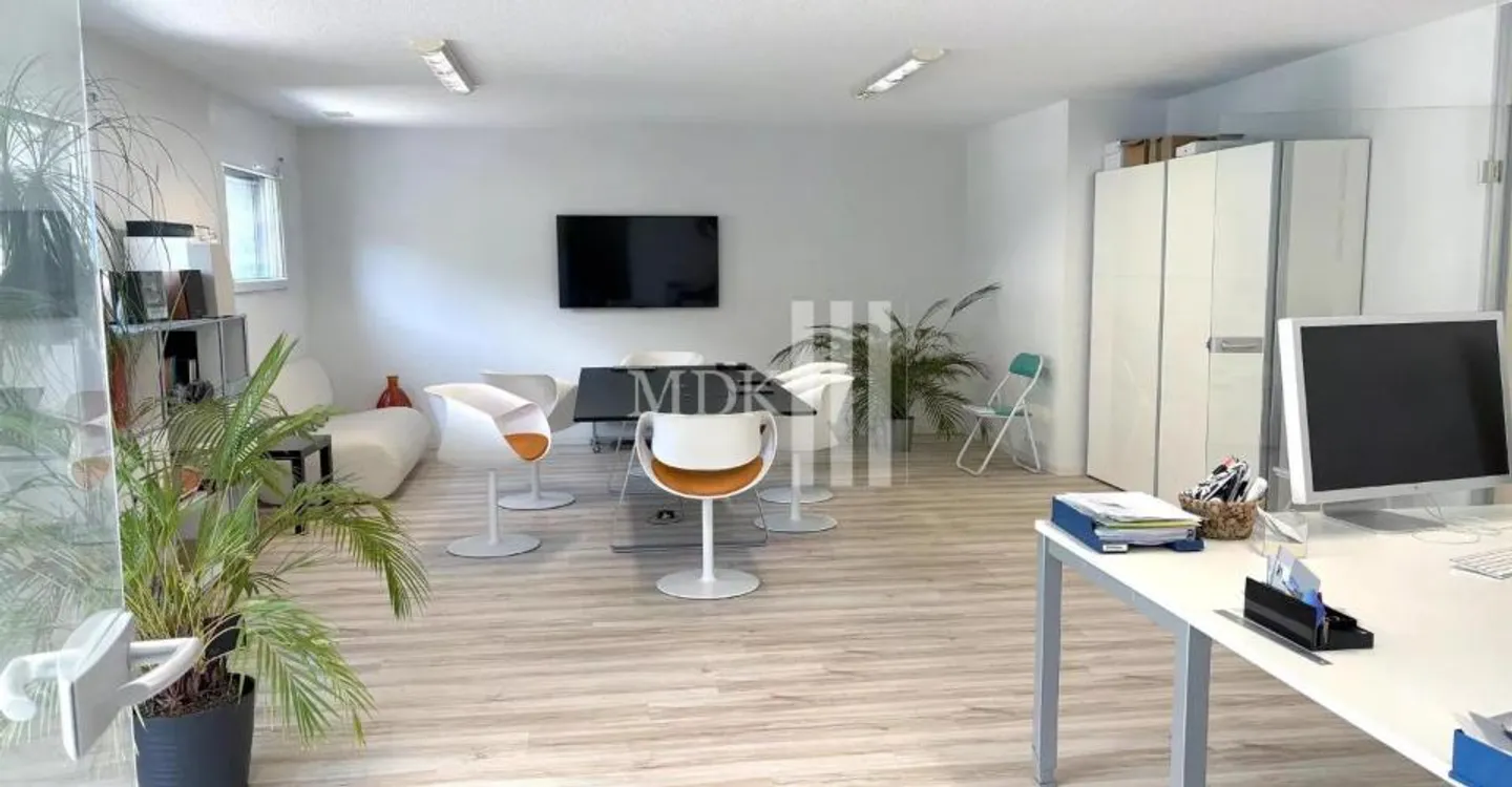 Espace Commercial Spacieux à Monthey - Photo 4 sur 12