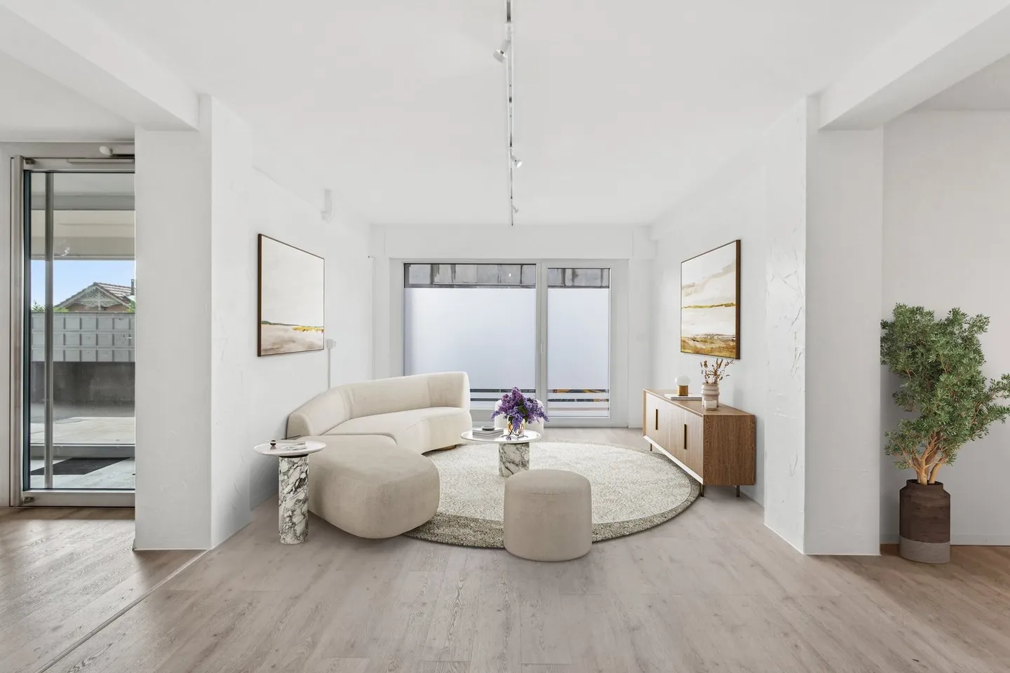 Nouvelle surface de plancher brut au rez-de-chaussée, équipée d'une vitrine - Photo 11 sur 12