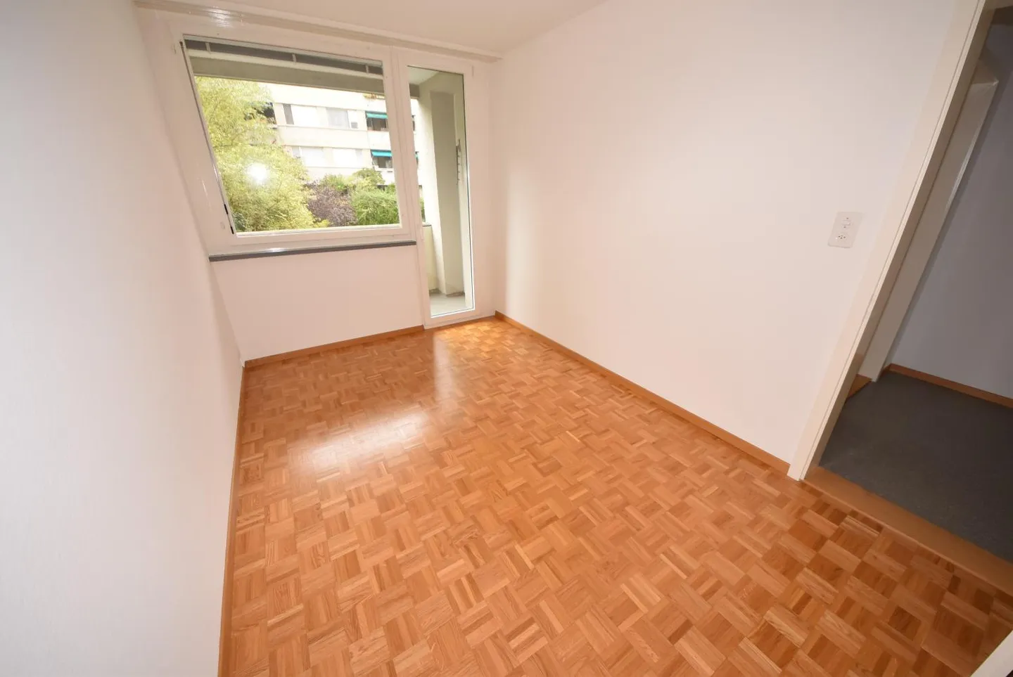 Appartement lumineux de 3 pièces dans un emplacement central à Bâle - Photo 4 sur 5