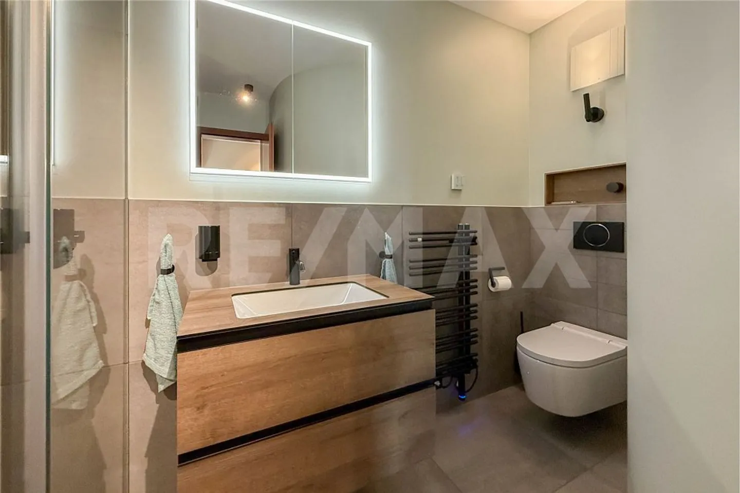 Hochwertig modernisierte Maisonette mit viel Komfort und Raum im Zentrum von Obermumpf zu verkaufen - Photo 4 sur 13