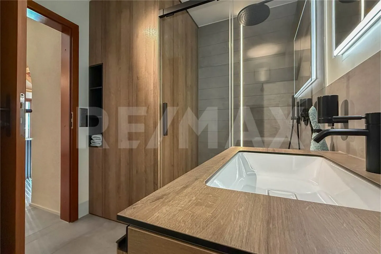 Hochwertig modernisierte Maisonette mit viel Komfort und Raum im Zentrum von Obermumpf zu verkaufen - Photo 5 sur 13