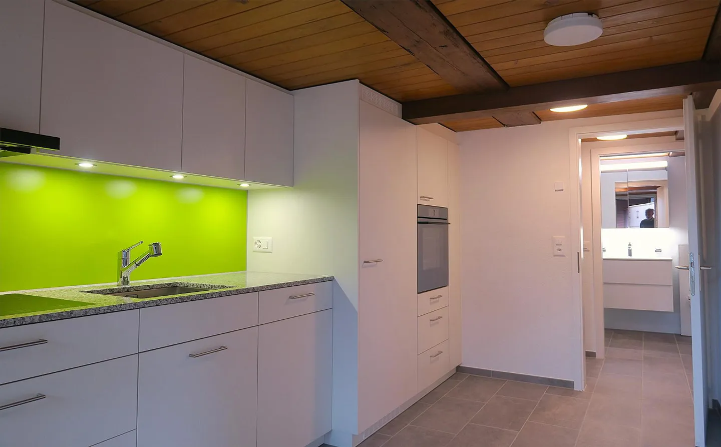 First rental 3 1/2-room apartment with conservatory - Photo 3 of 17