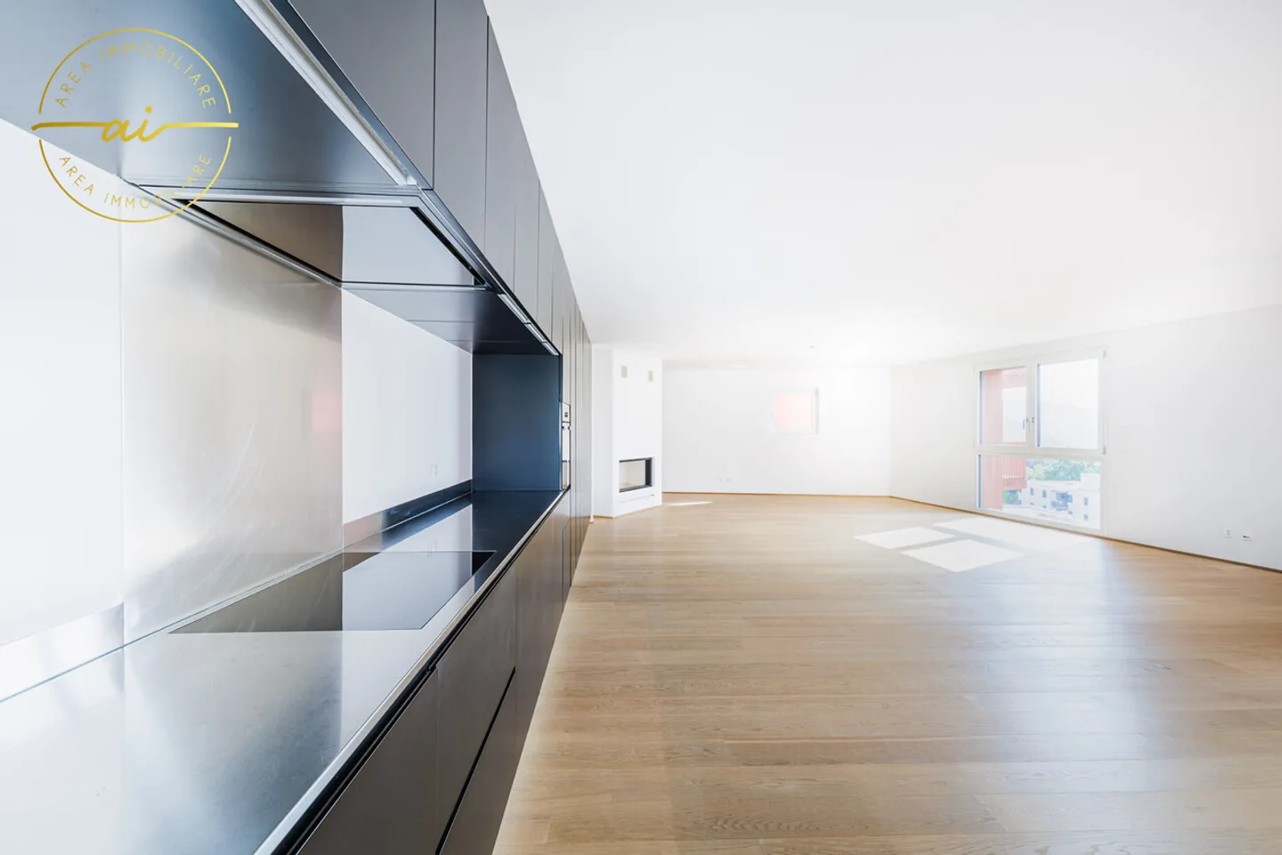 SPACIOUS AND BRIGHT 5.5-ROOM APARTMENT IN CUREGLIA - Photo 5 of 13