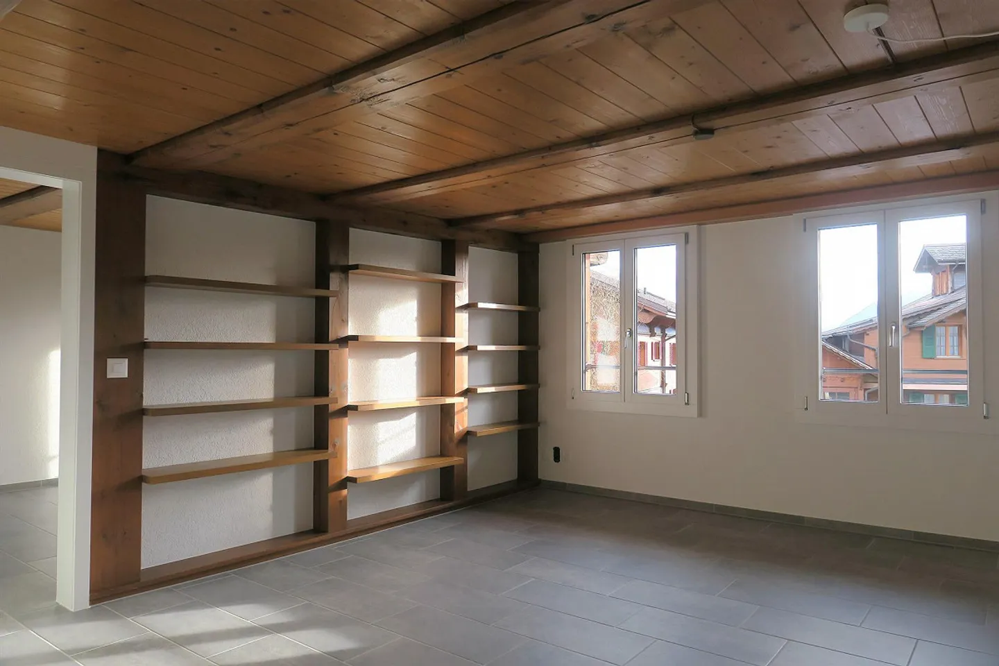 First rental 3 1/2-room apartment with conservatory - Photo 6 of 17