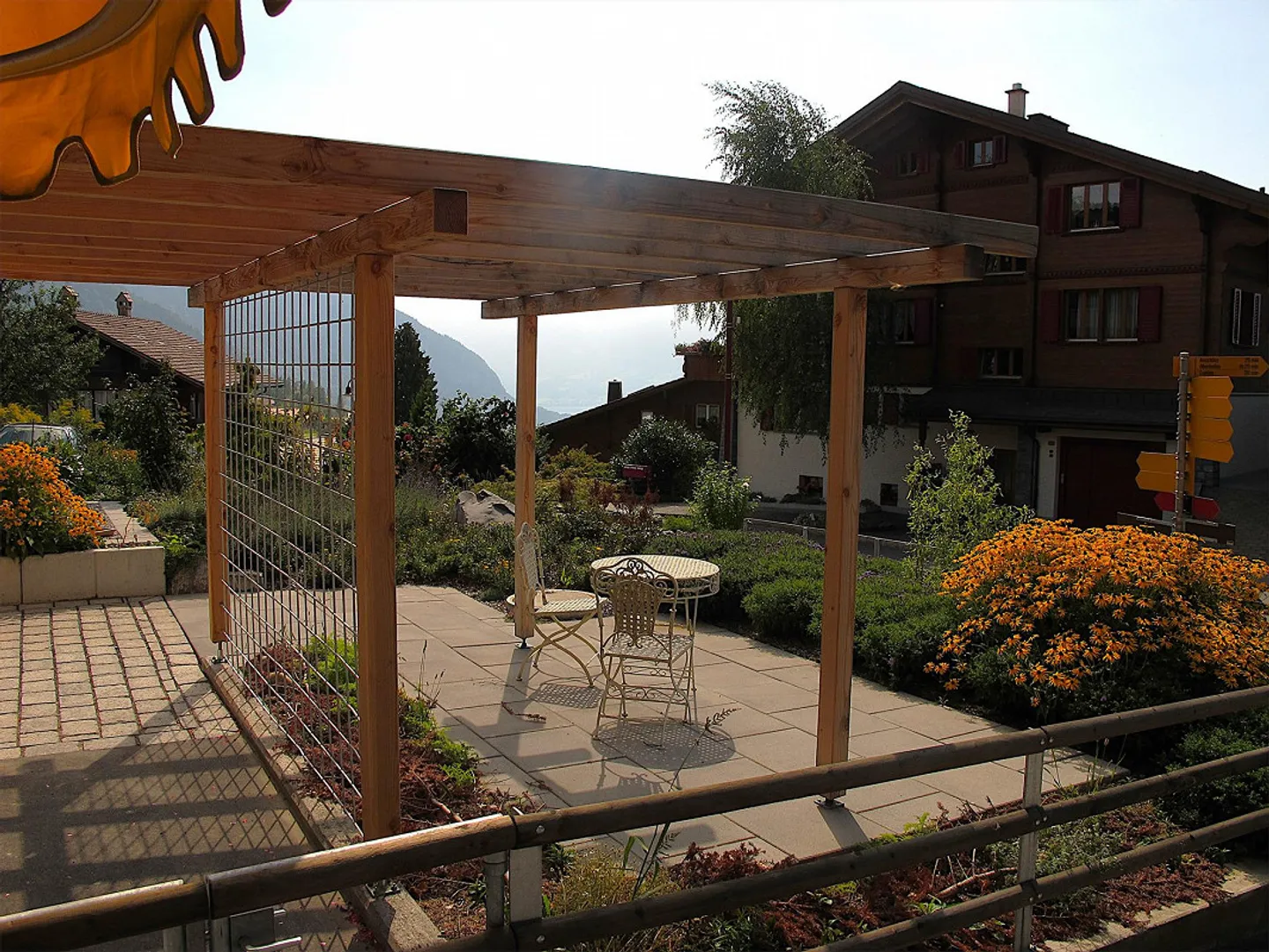 First rental 3 1/2-room apartment with conservatory - Photo 15 of 17