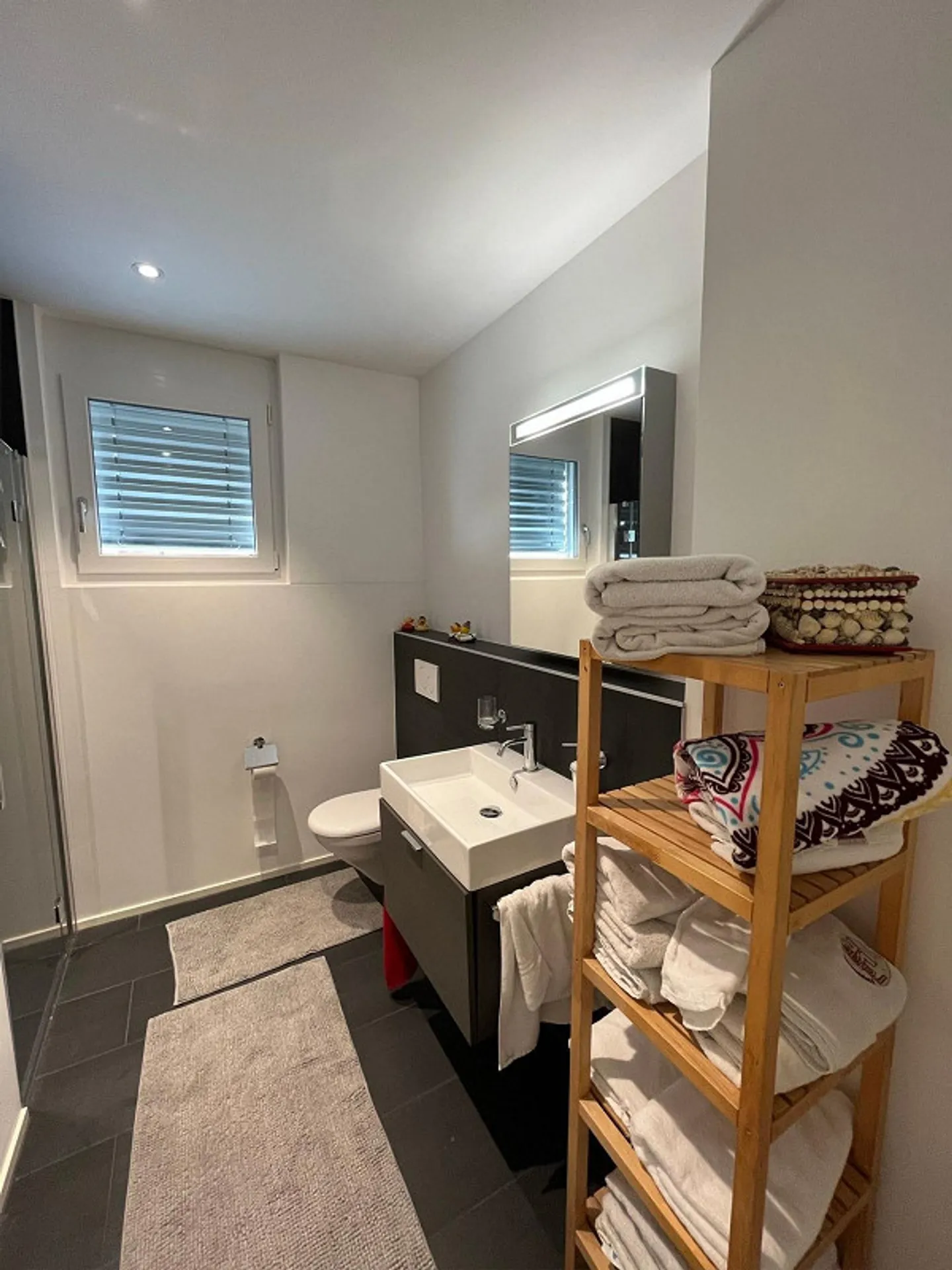 Top appartement de terrasse 4,5 pièces avec bureau à domicile dans un emplacement privilégié - Photo 13 sur 13