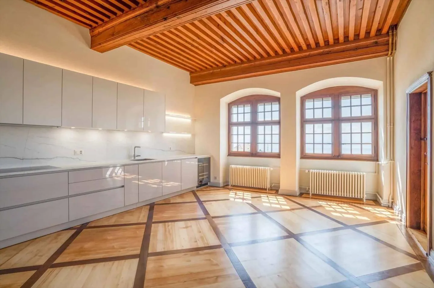 8-Zimmer-Haus - Foto 5 von 13