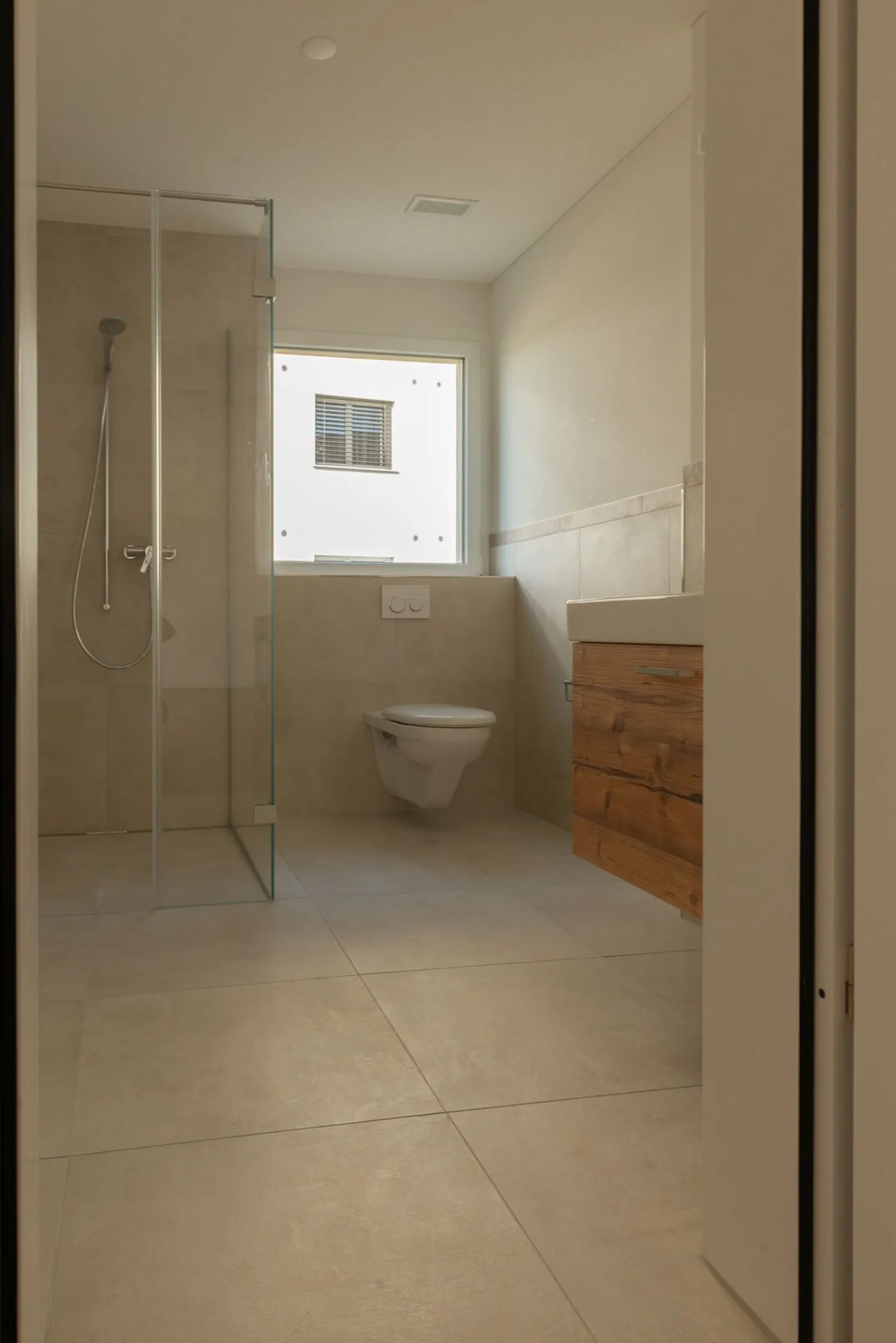 Attractive 2.5-room apartment in the best location - Photo 5 of 6