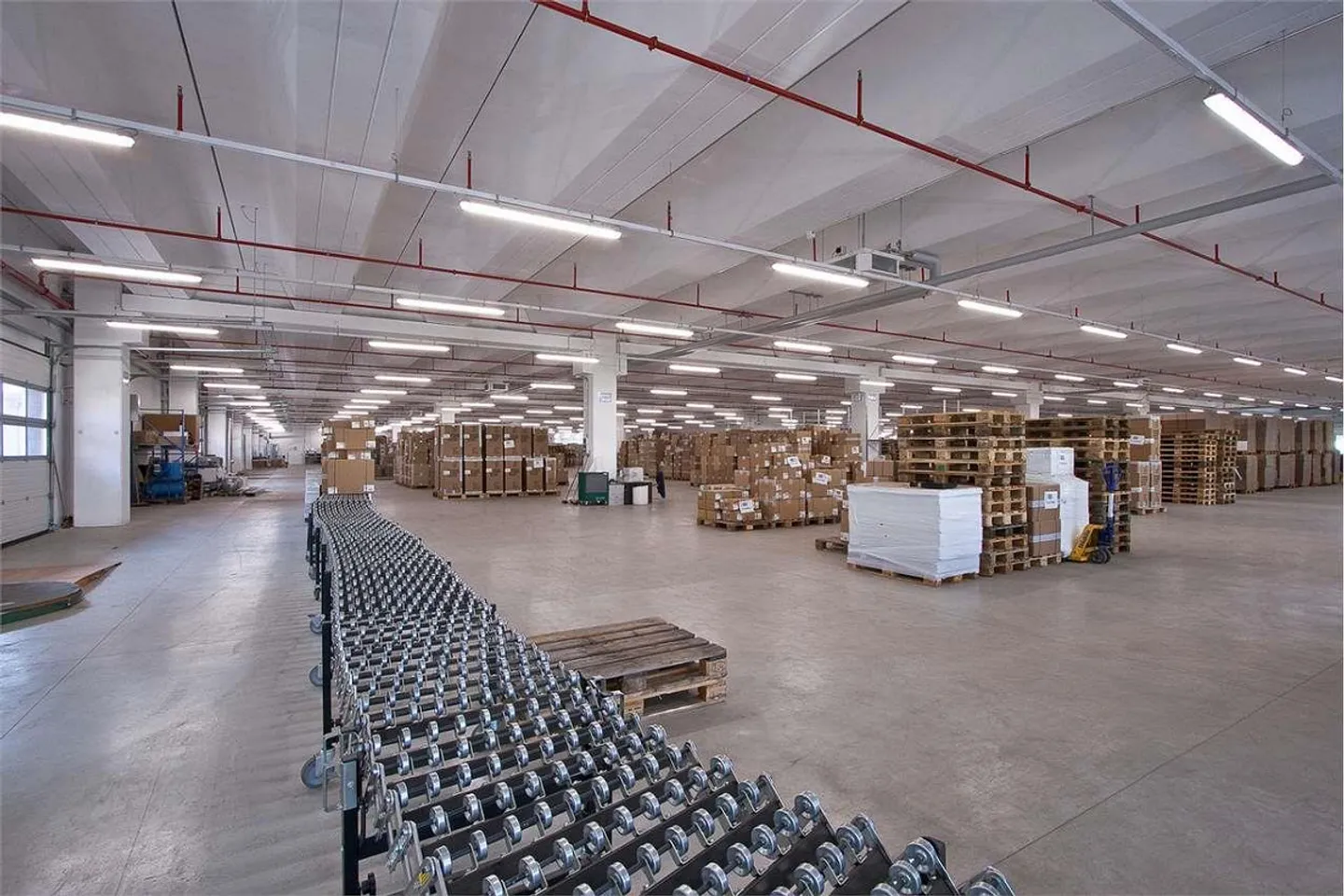 Espaces logistiques et de production de 19 000 m² - Photo 5 sur 13