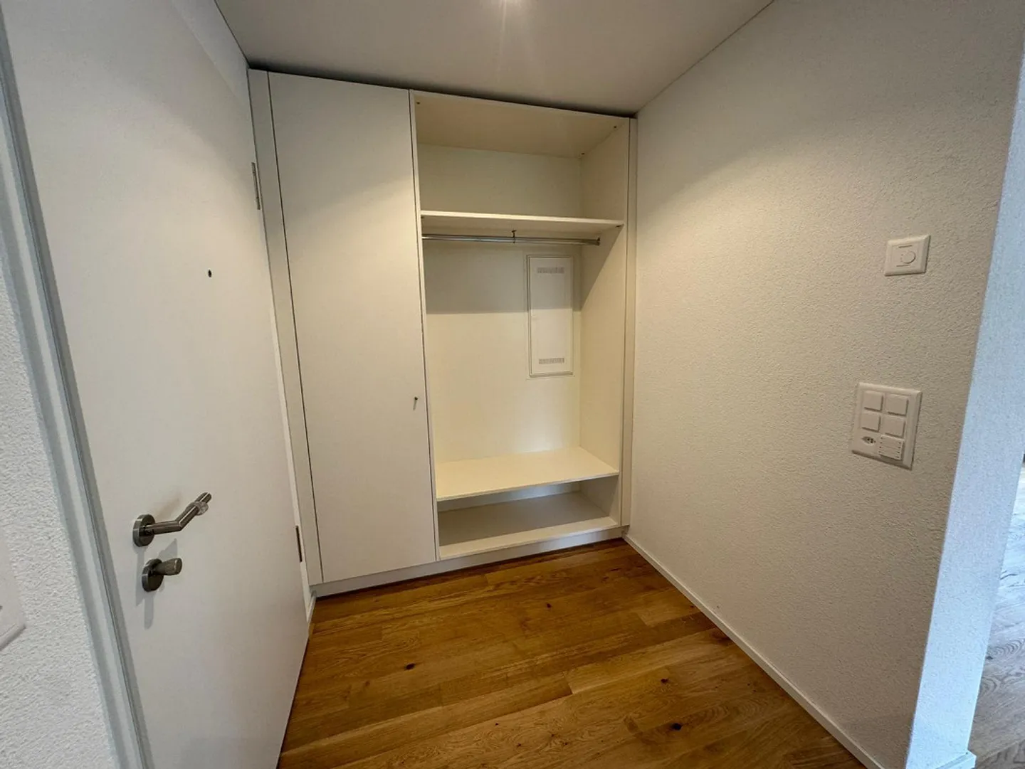 Appartement moderne de 2,5 pièces dans le développement « Casa Alberti » (Maison B) - Photo 6 sur 6
