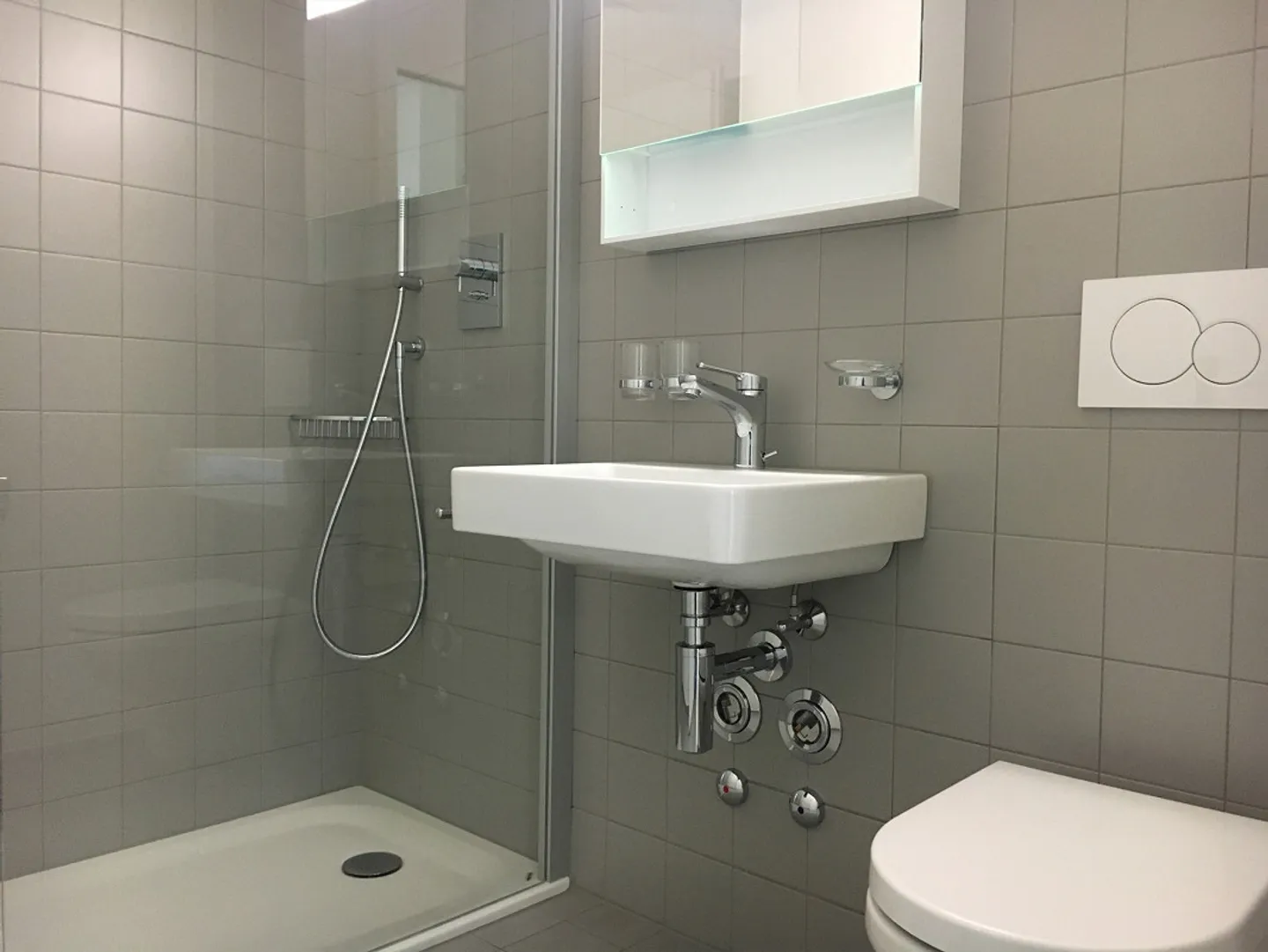 Appartement 2.5 pièces magnifique avec tour de lavage privé - Photo 5 sur 7