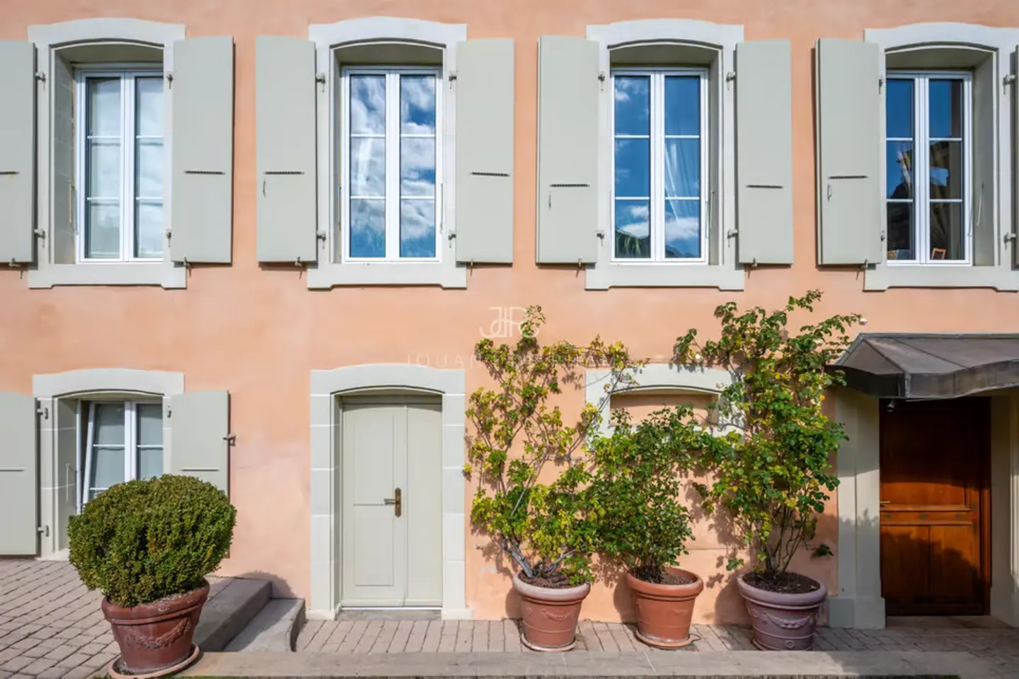 Aubonne | Magnificent charming house - Photo 1 of 13