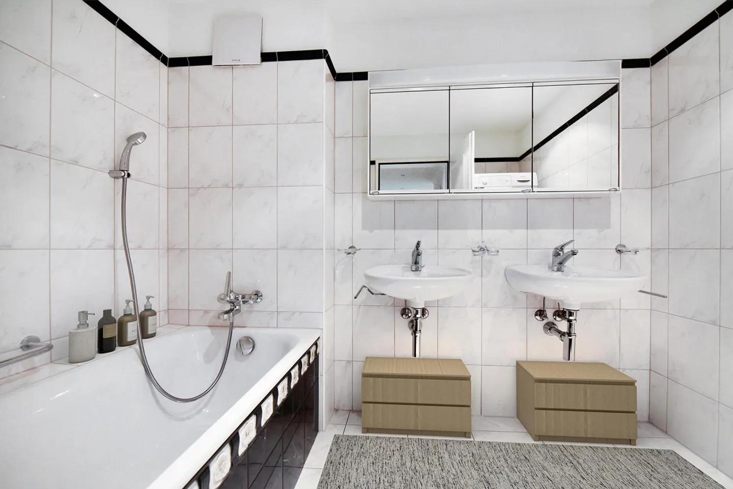 Appartamento elegante di 3,5 locali con balcone sud-ovest di 15 m² e giardino privato - Foto 14 di 16