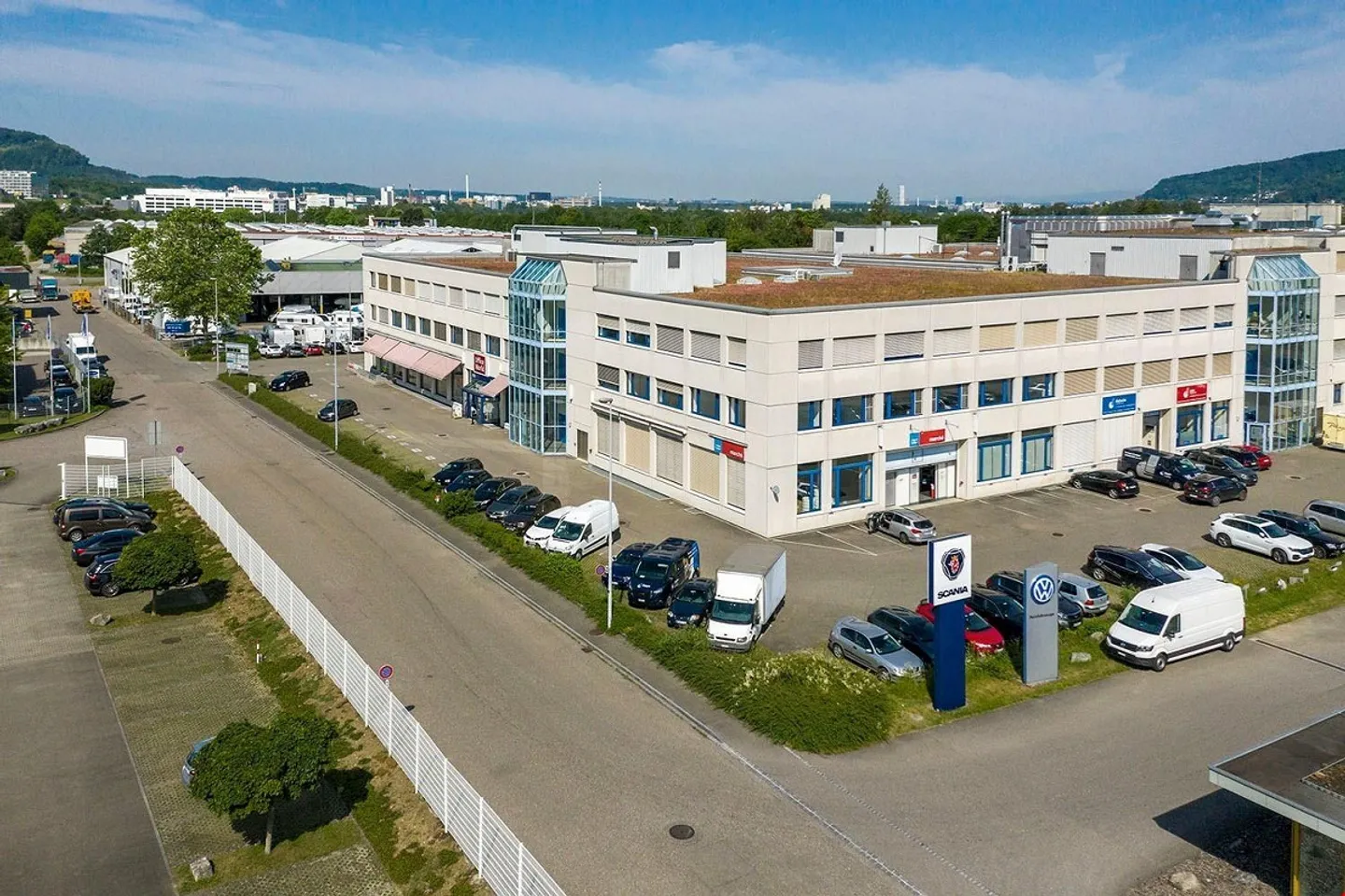 Versatile use - excellently developed. - Photo 2 of 2