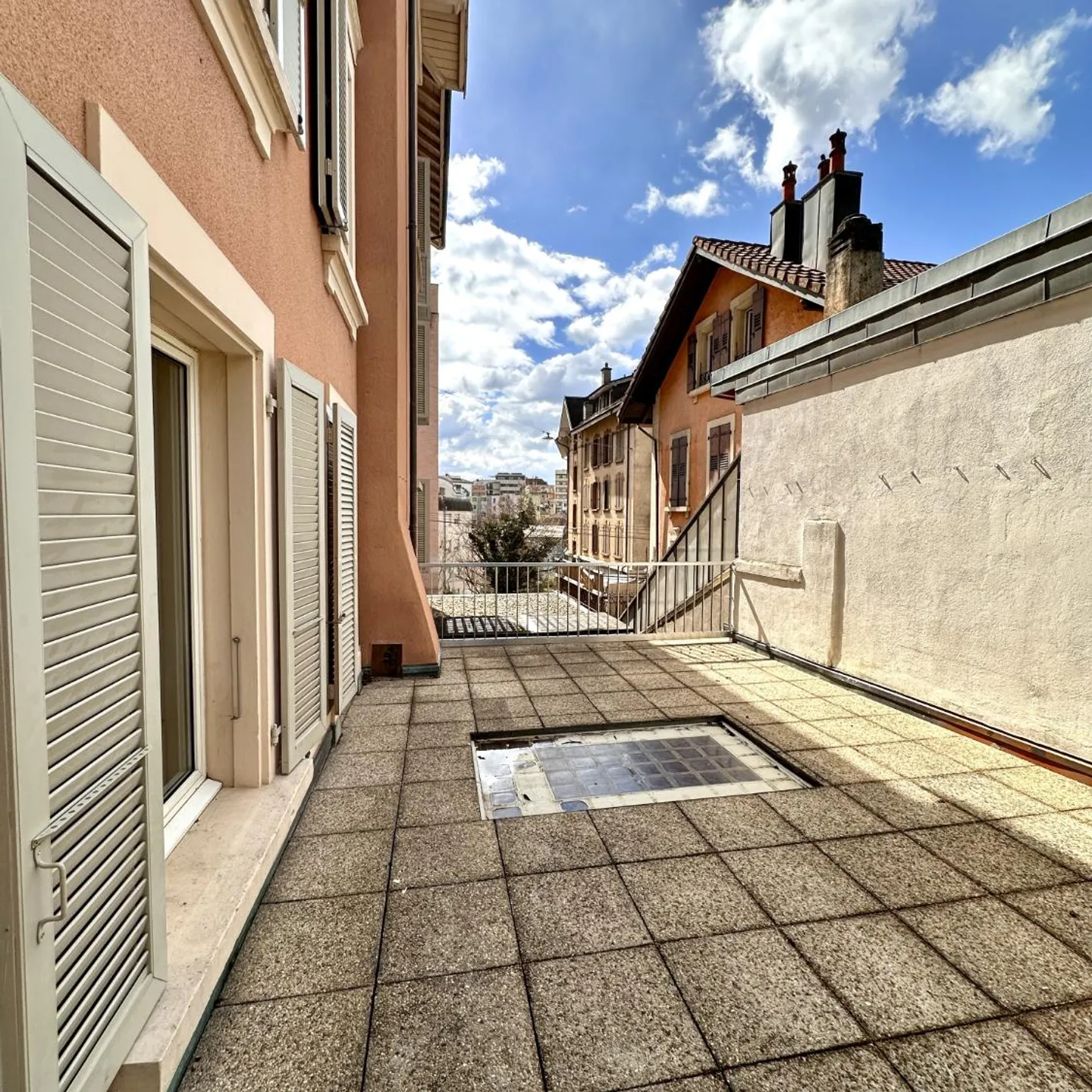 Appartement Urbain avec Terrasse - Photo 8 sur 11