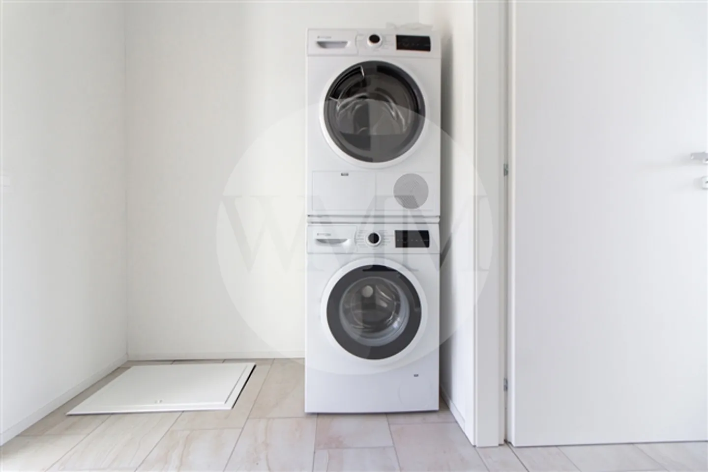 2.5 CAMERE ARREDATE E MODERNE A VIGANELLO - Foto 6 di 9