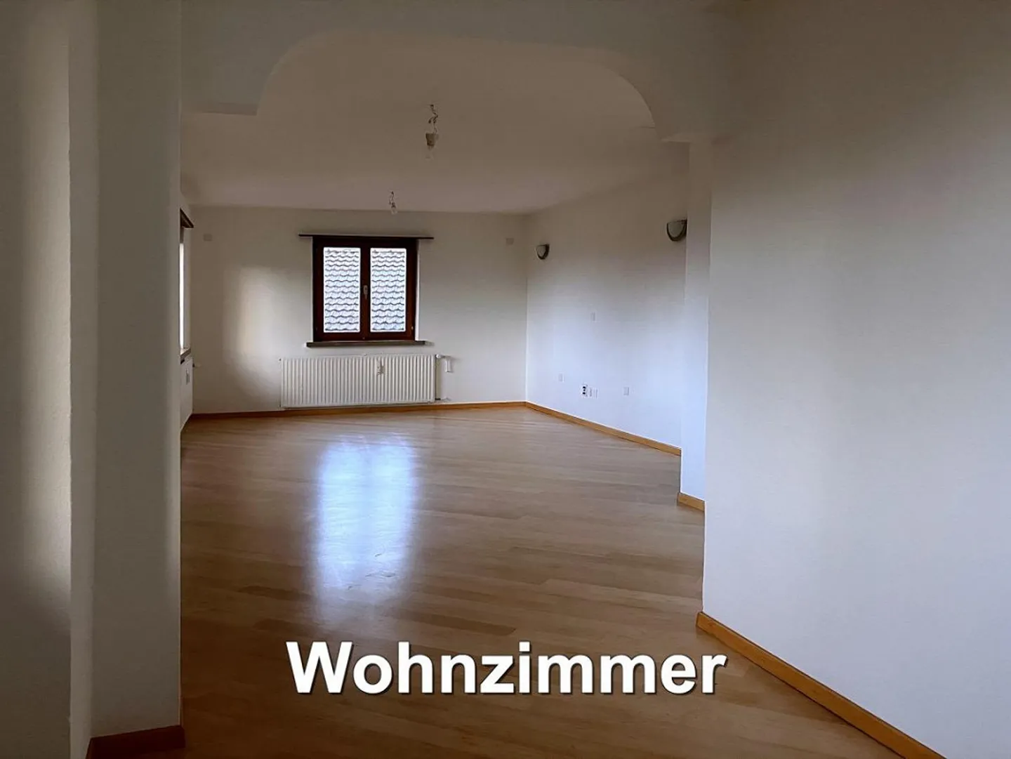 Appartement partiellement rénové à louer dans le centre du village de Wenslingen - Photo 4 sur 27