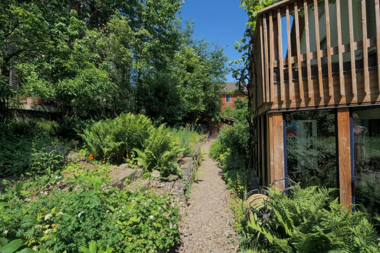 Single-family house with garden - Photo 4 of 18