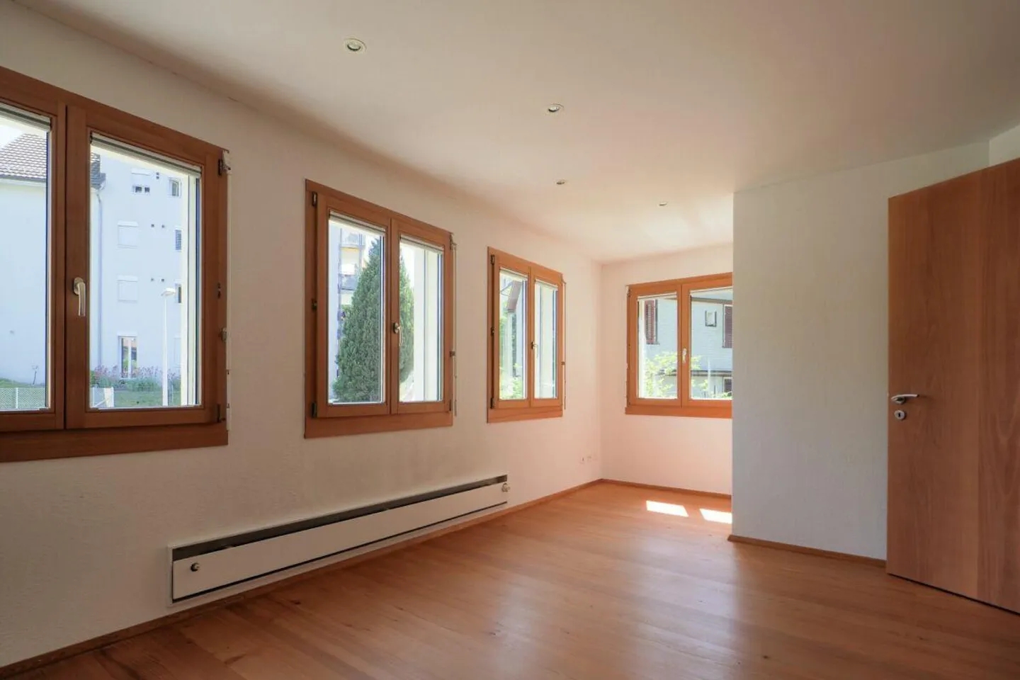 Single-family house with garden - Photo 15 of 18