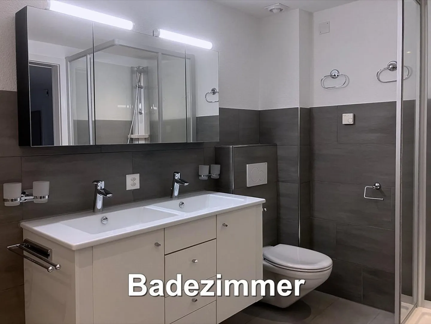 Appartement partiellement rénové à louer dans le centre du village de Wenslingen - Photo 15 sur 27