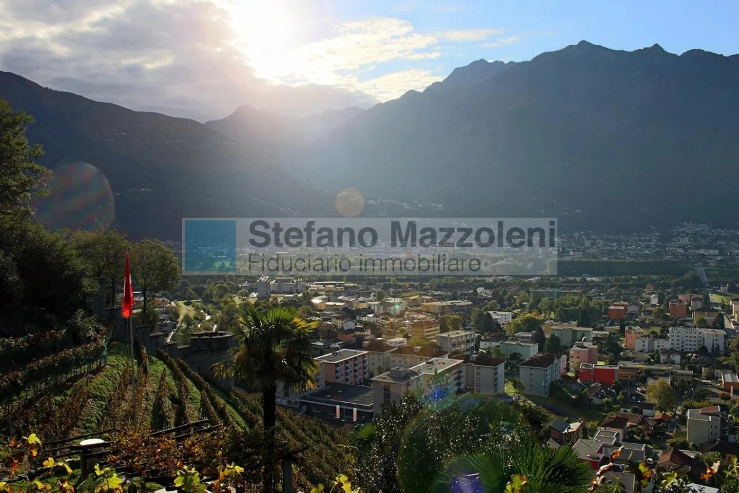 SEMENTINA: Parkplatz in der Garage in zentraler Lage - Foto 1 von 3